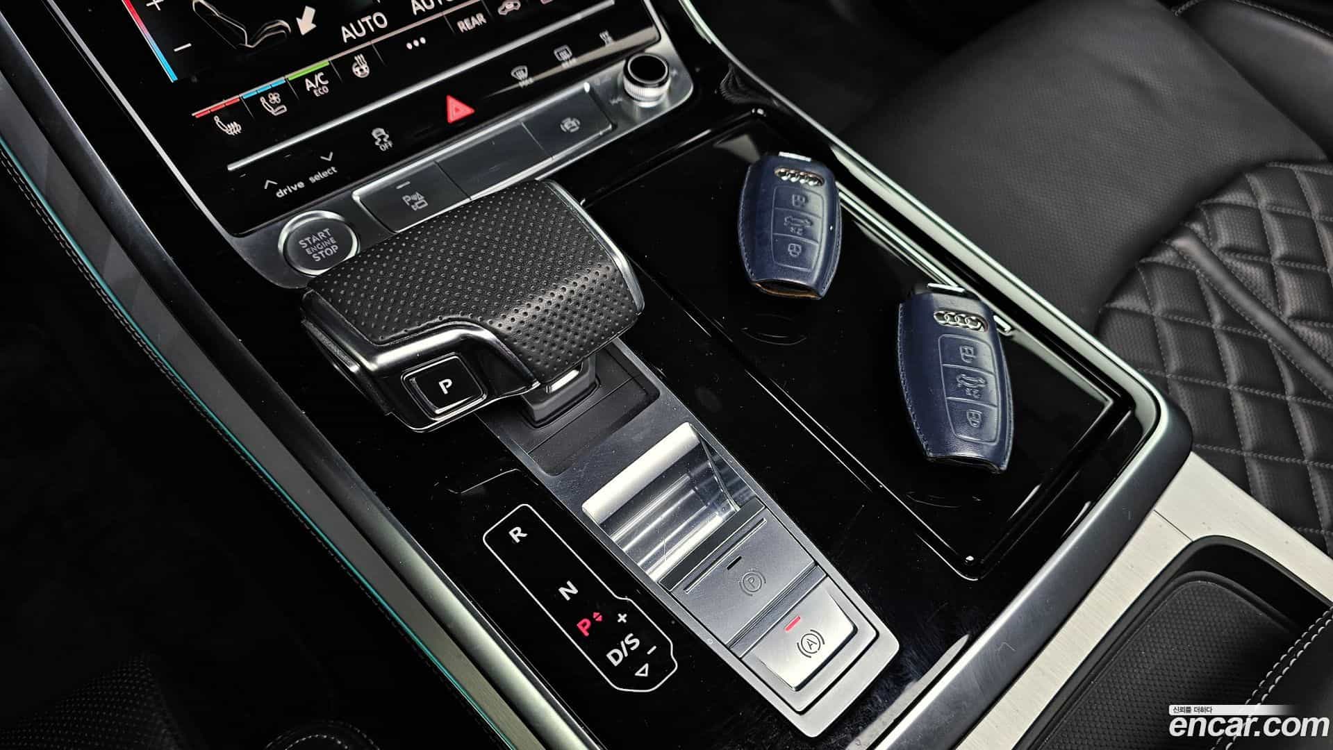 Q8 Audi 2020.3-INNER-009