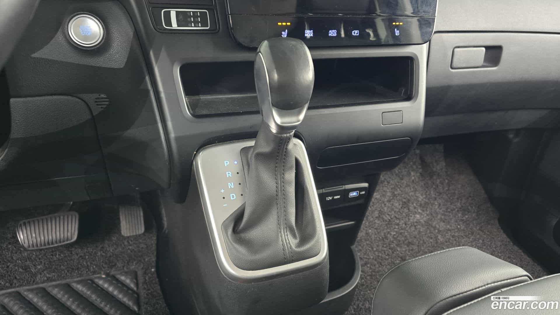 Staria Hyundai 2024.0-INNER-009