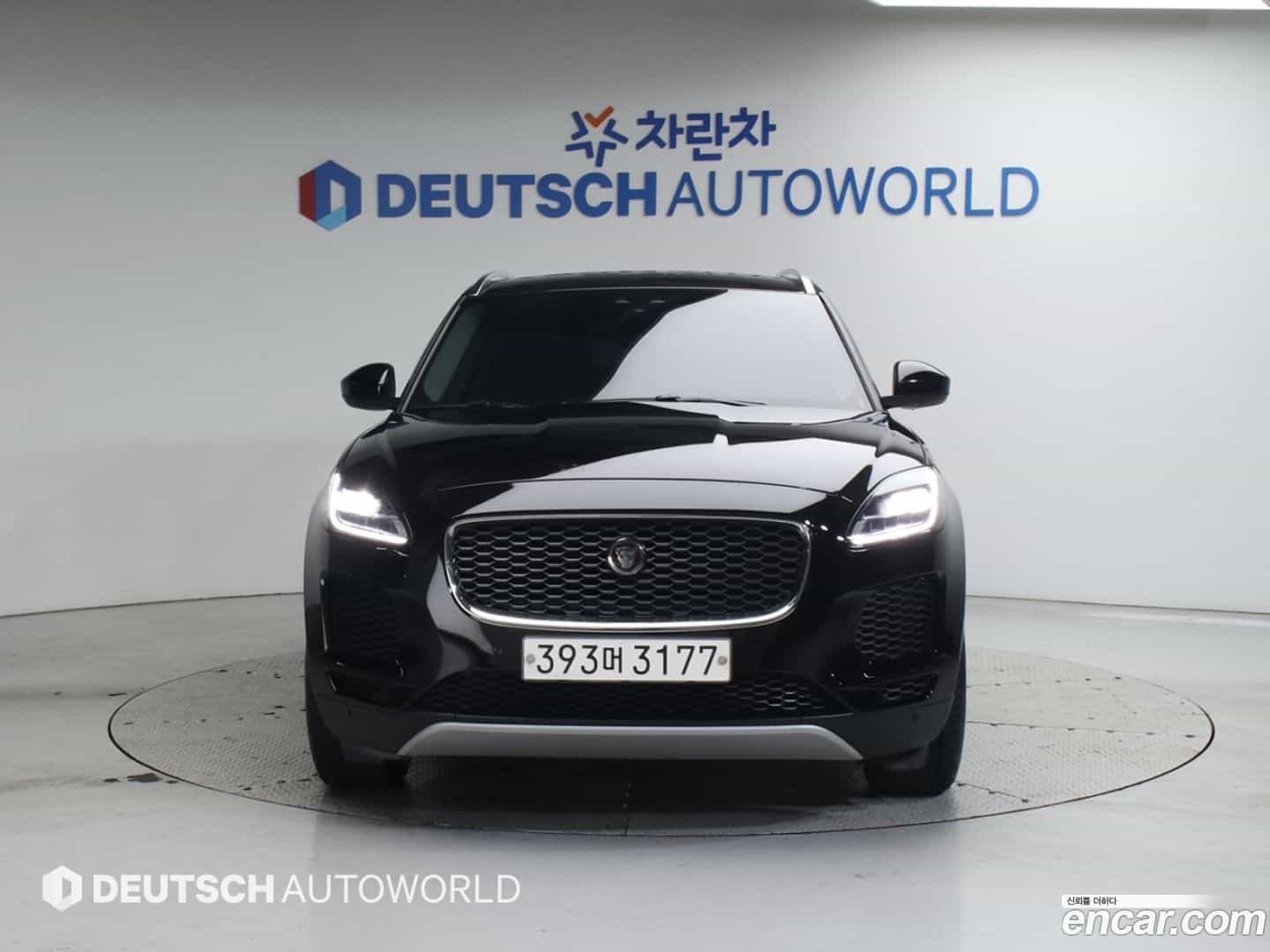 E-PACE Jaguar 2020.4-OUTER-003