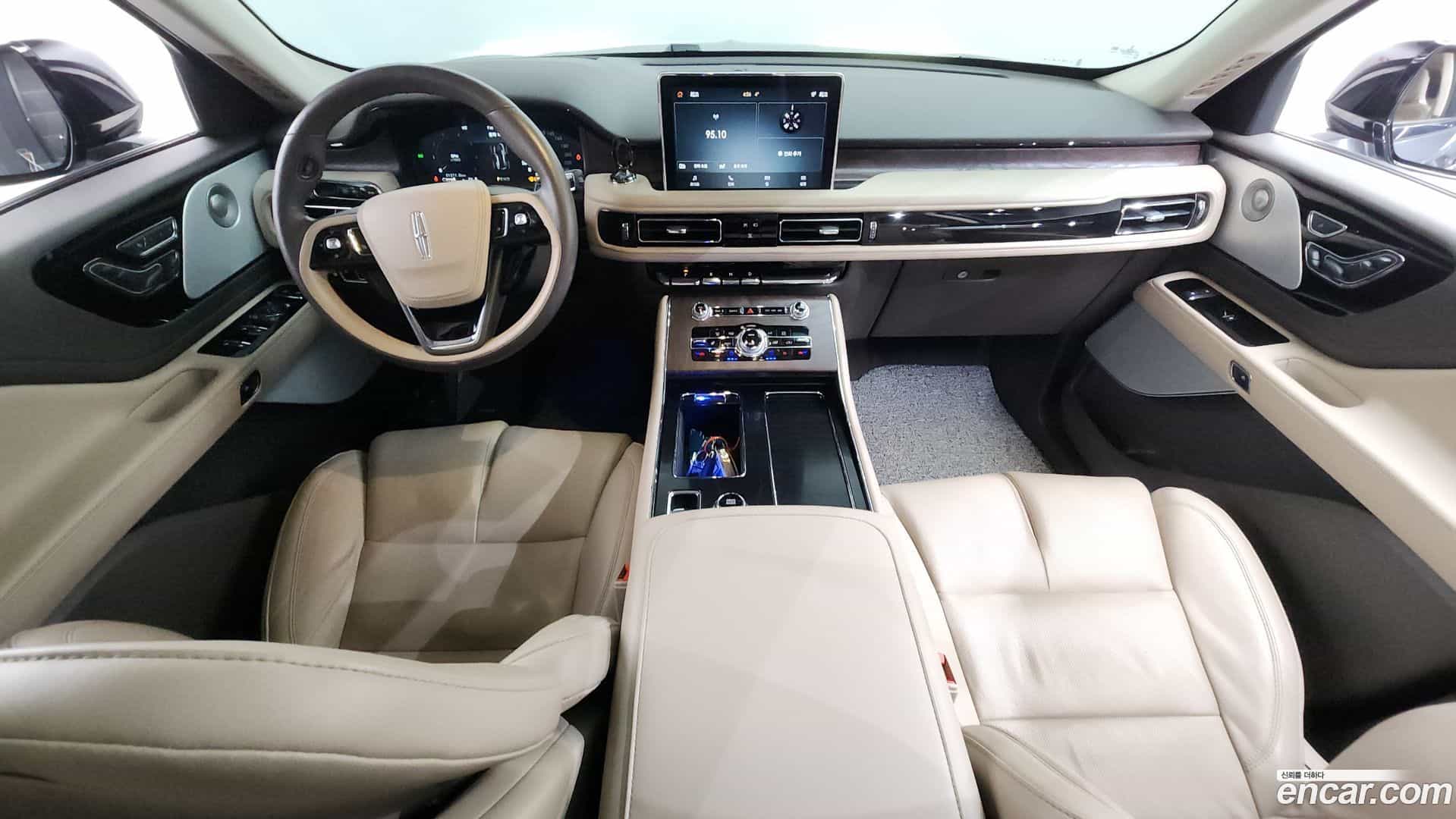 Aviator Lincoln 2022.3-INNER-007