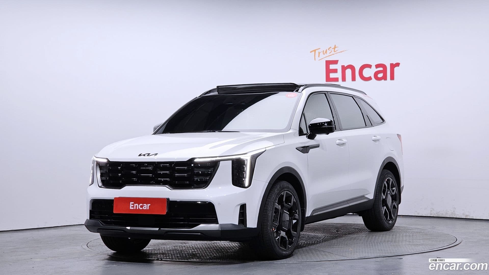 Main__Slider__Photo:Sorento Kia 2025.11-0