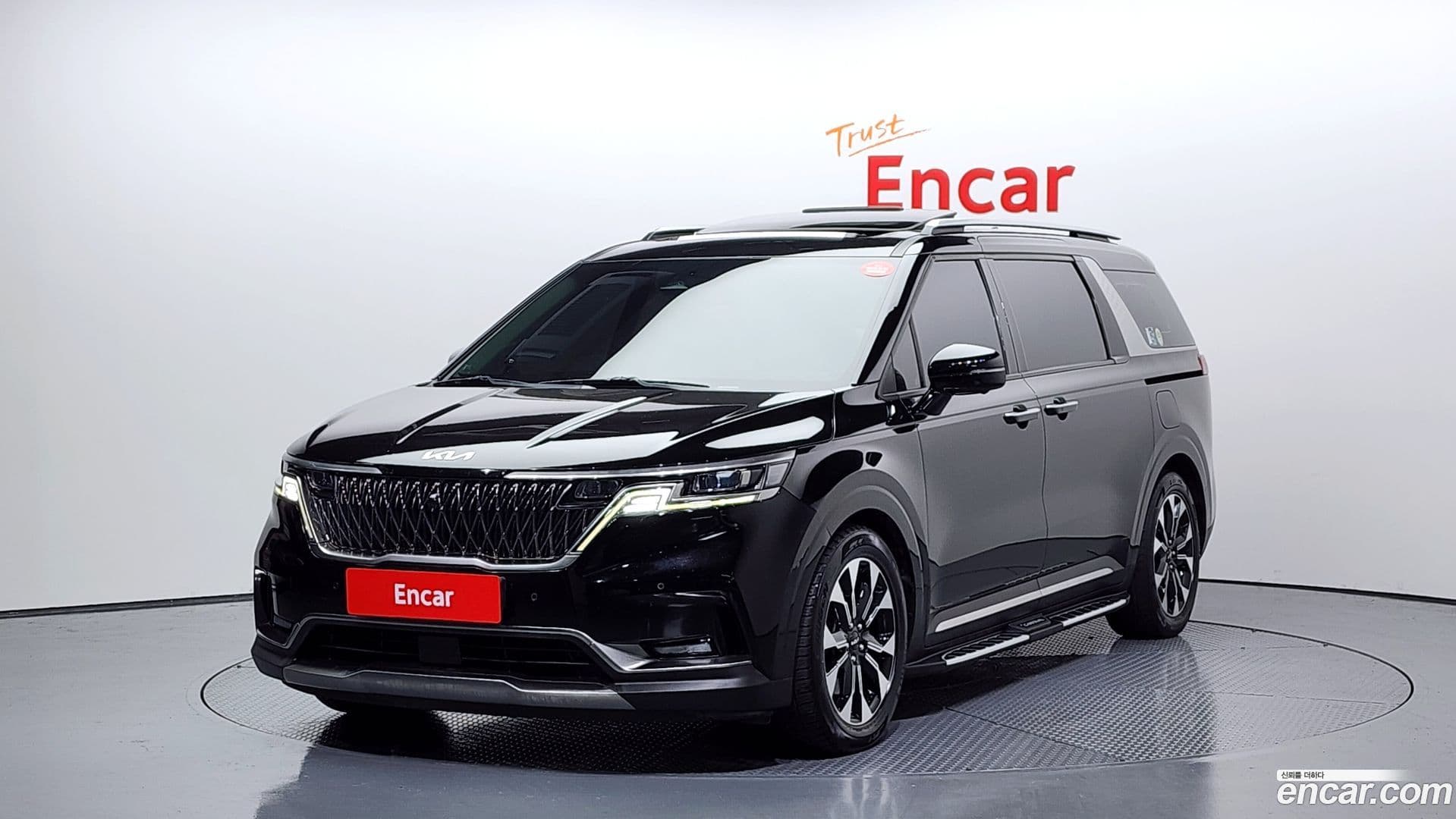 Main__Slider__Photo:Canival Kia 2022.0-0