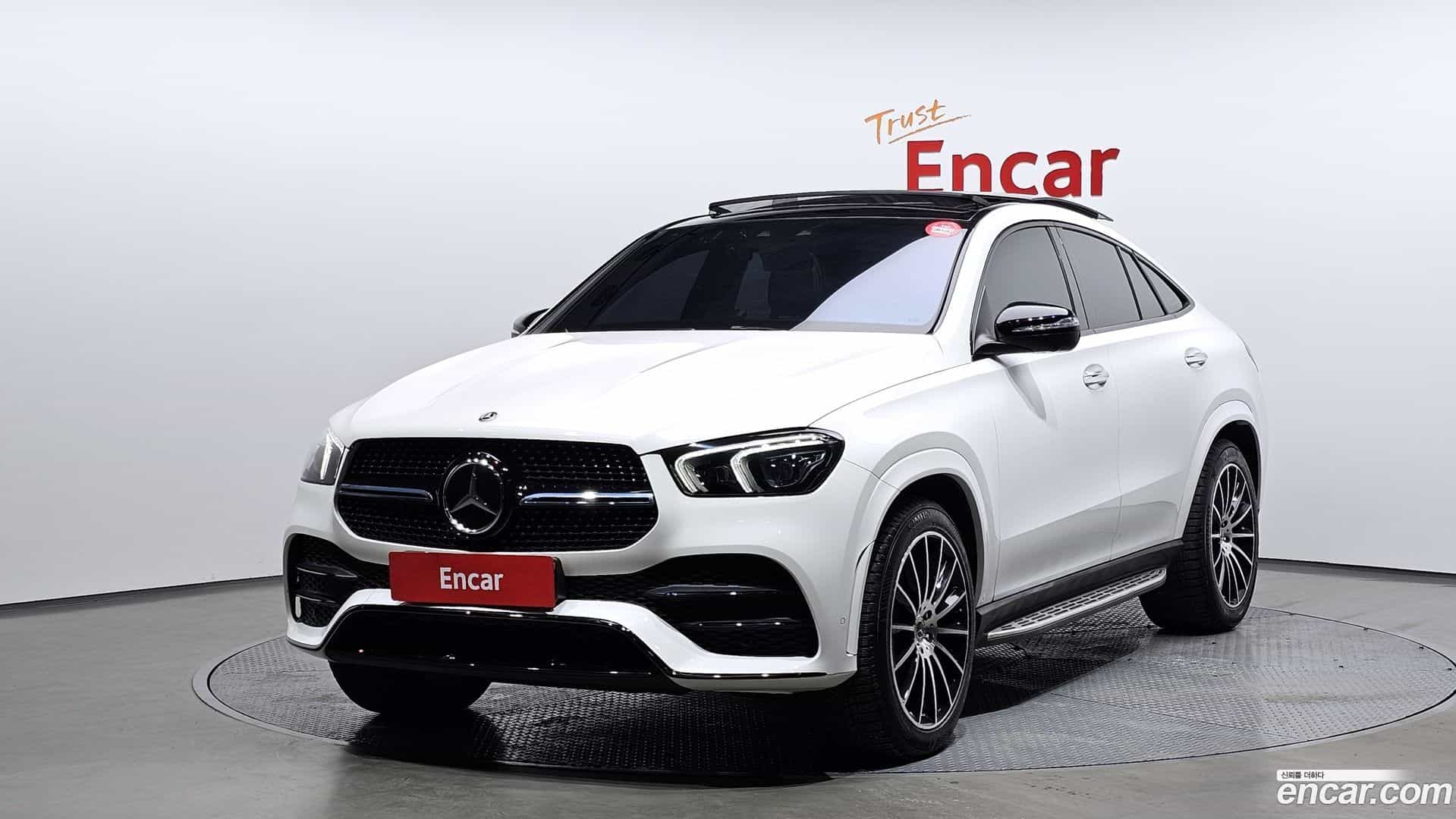 GLE-Class Mercedes-Benz 2022.10-OUTER-001