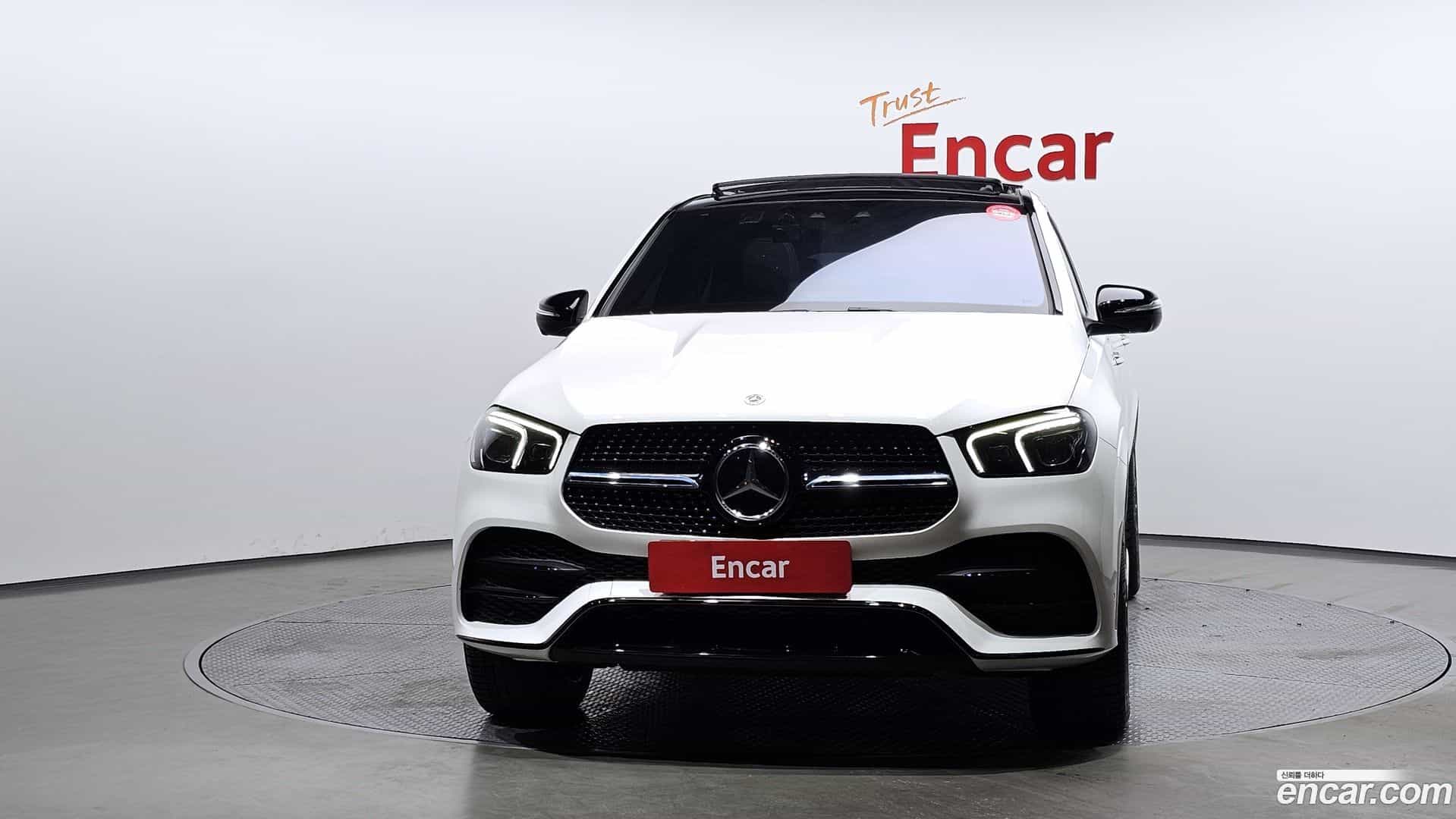 GLE-Class Mercedes-Benz 2022.10-OUTER-003