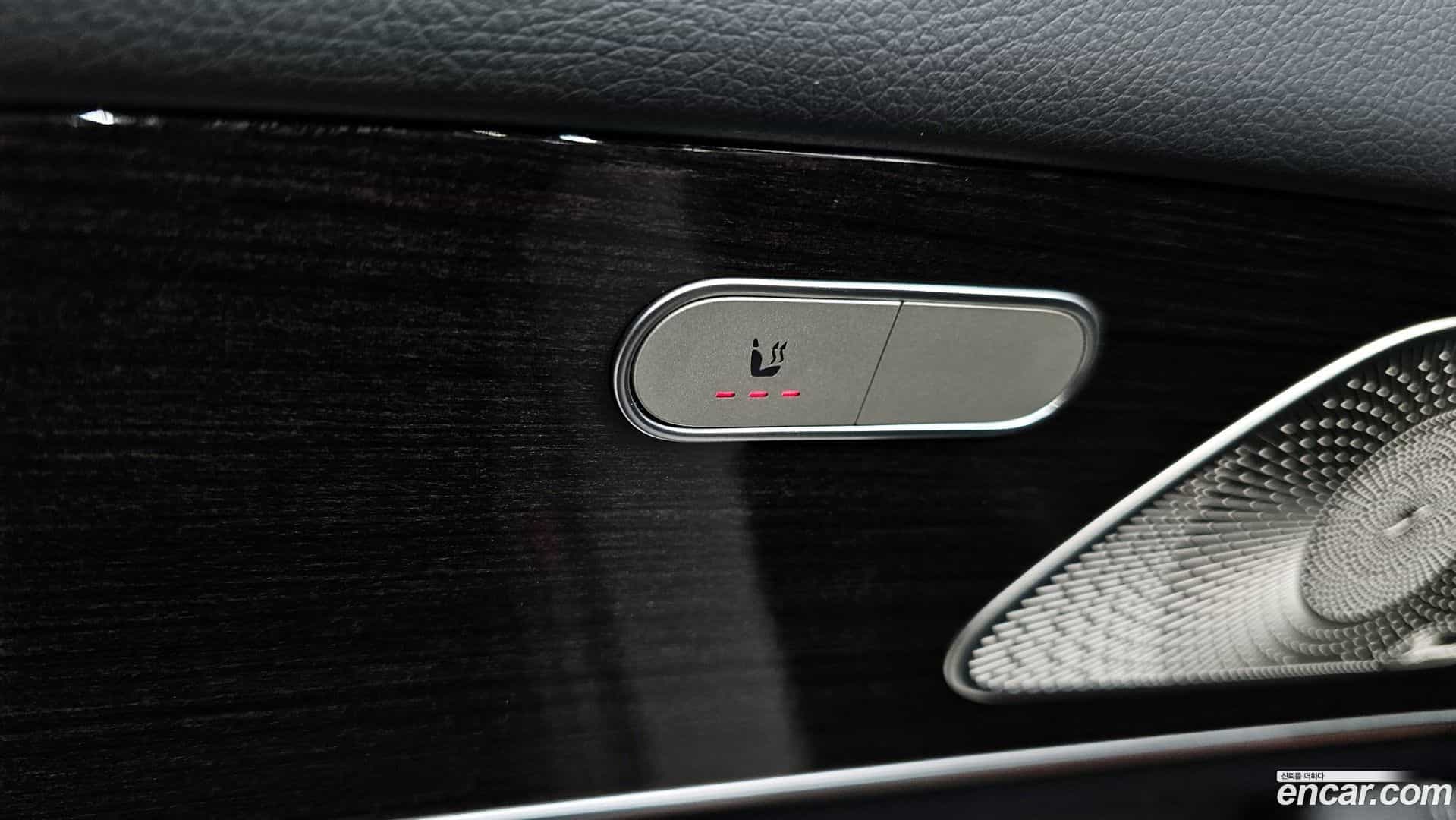 GLE-Class Mercedes-Benz 2022.10-OPTION-022
