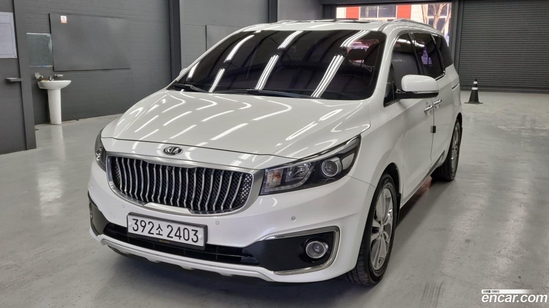 Main__Slider__Photo:Canival Kia 2015.10-0
