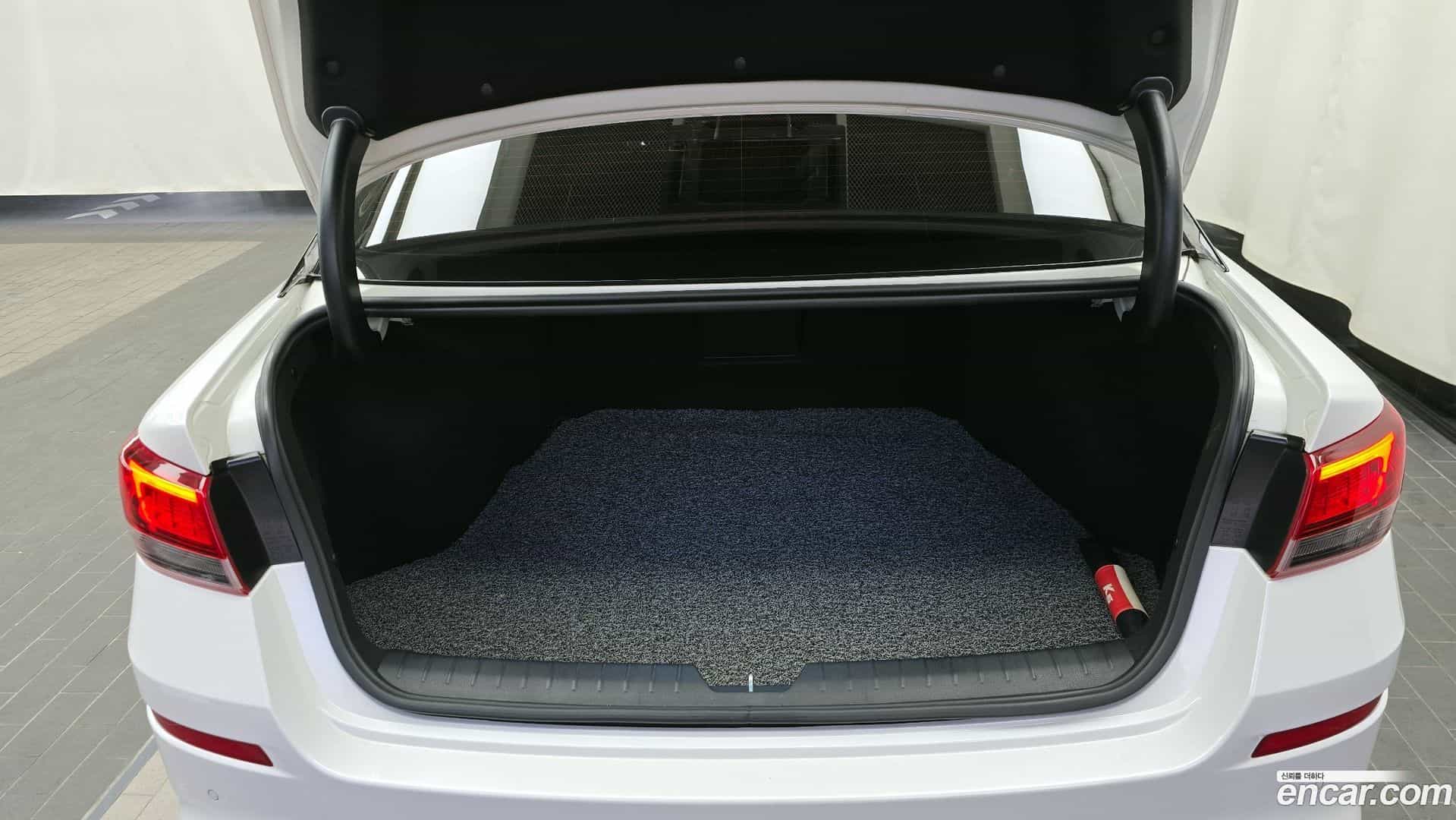 K5 Kia 2018.0-OPTION-024