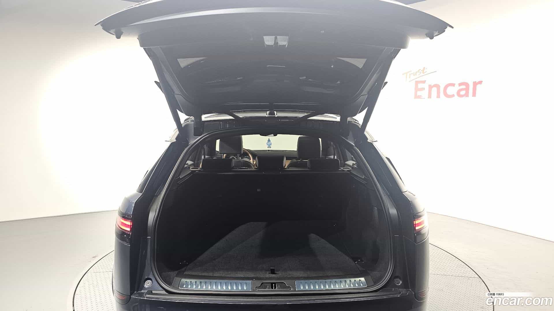Range Rover Velar Land Rover 2024.11-OPTION-024