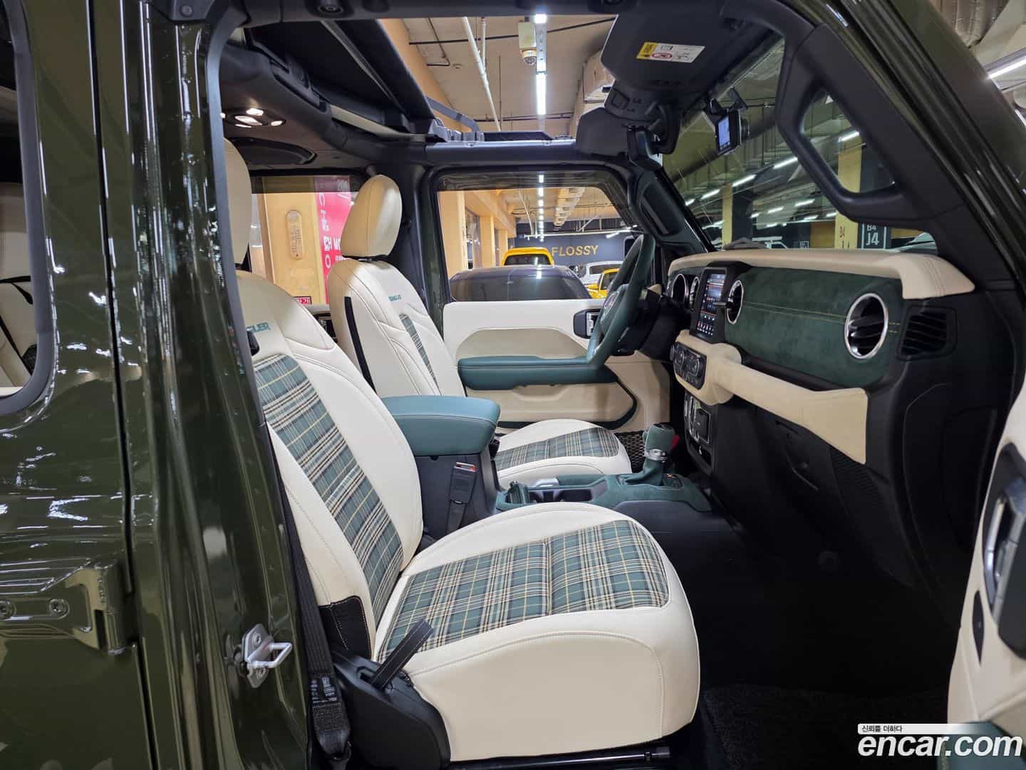 Wrangler Jeep 2020.9-OPTION-017