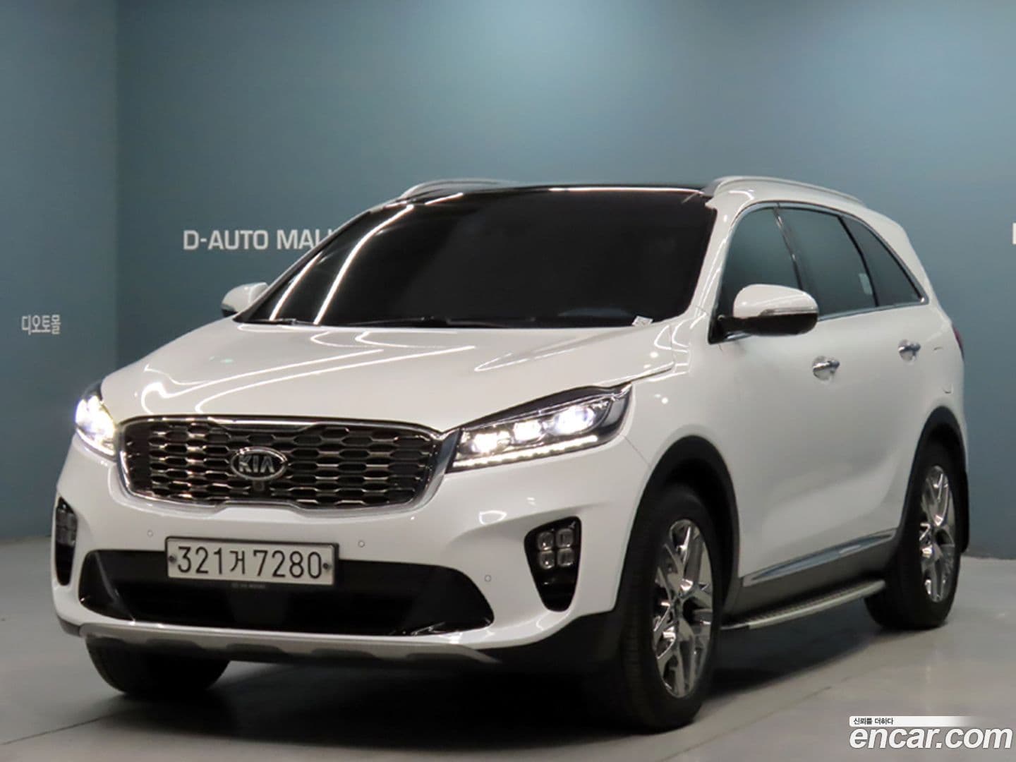Main__Slider__Photo:Sorento Kia 2019.10-0