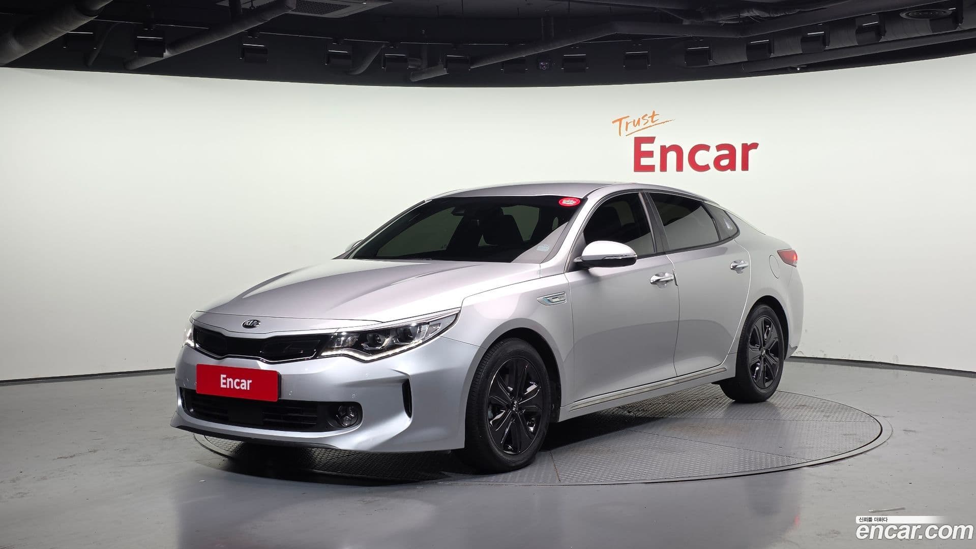 Main__Slider__Photo:K5 Kia 2017.8-0
