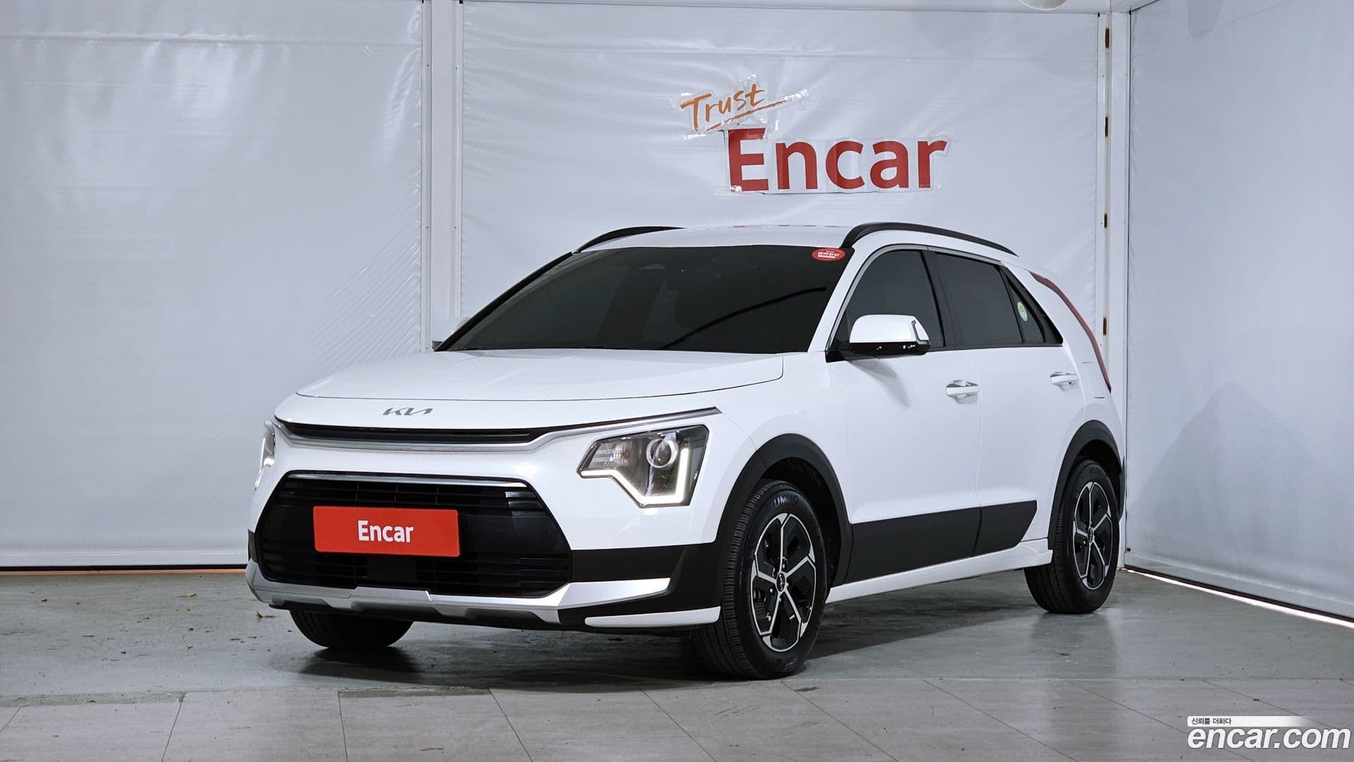 Main__Slider__Photo:Niro Kia 2022.10-0