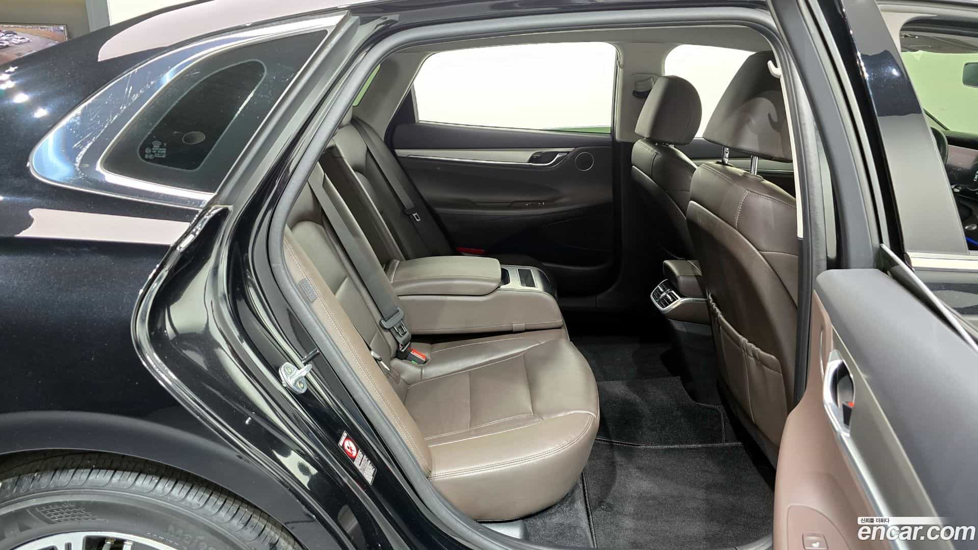 Grandeur Hyundai 2020.4-OPTION-016