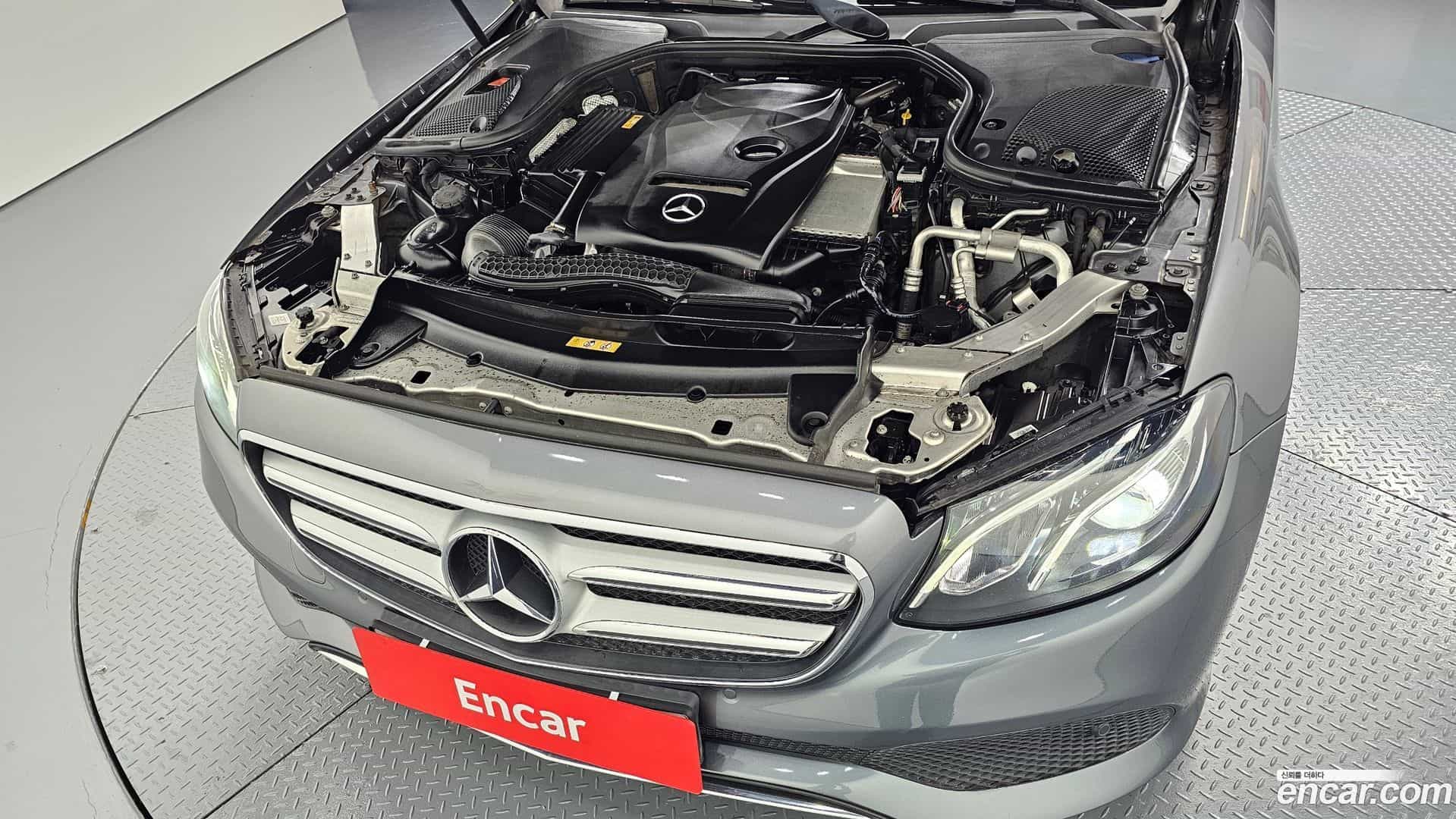 E-Class Mercedes-Benz 2016.11-INNER-006