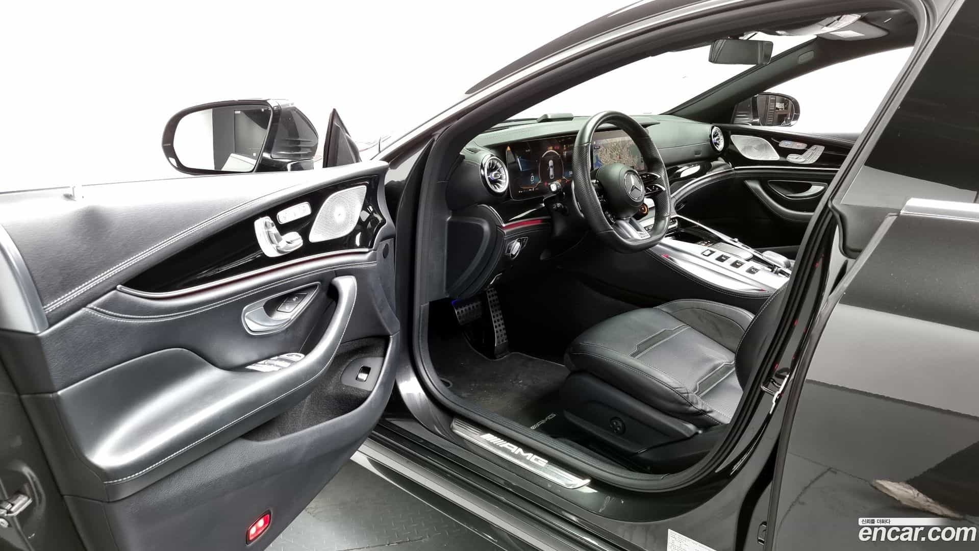 AMG GT Mercedes-Benz 2022.3-INNER-010
