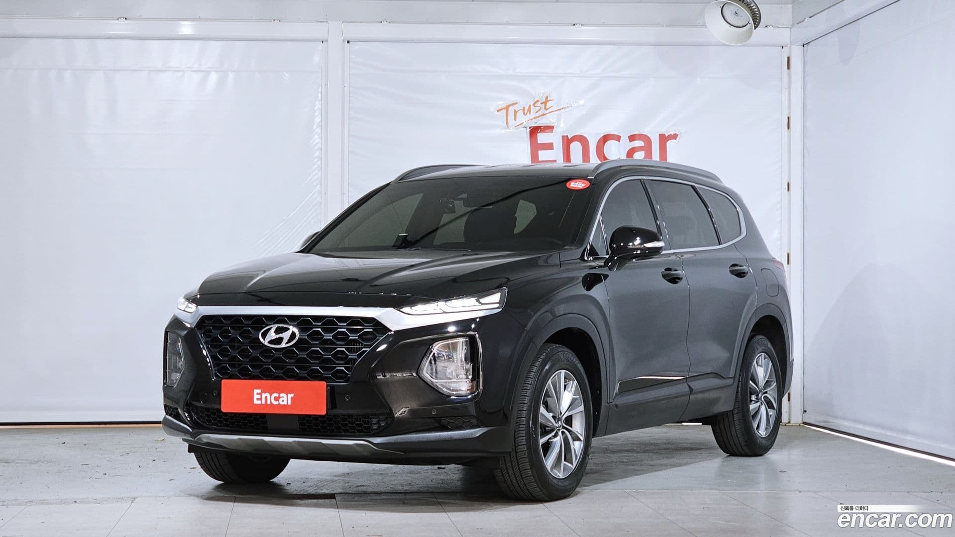 Main__Slider__Photo:Santafe Hyundai 2018.9-0
