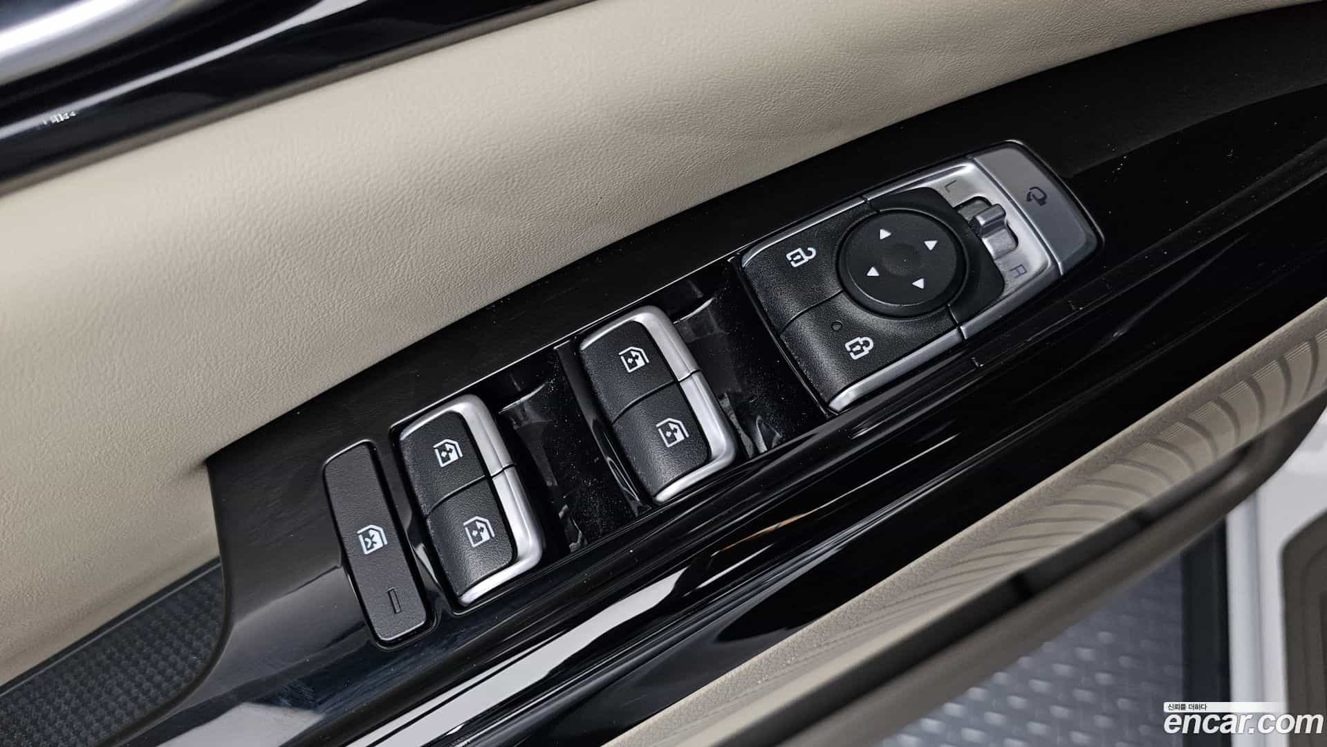 Canival Kia 2020.9-OPTION-017