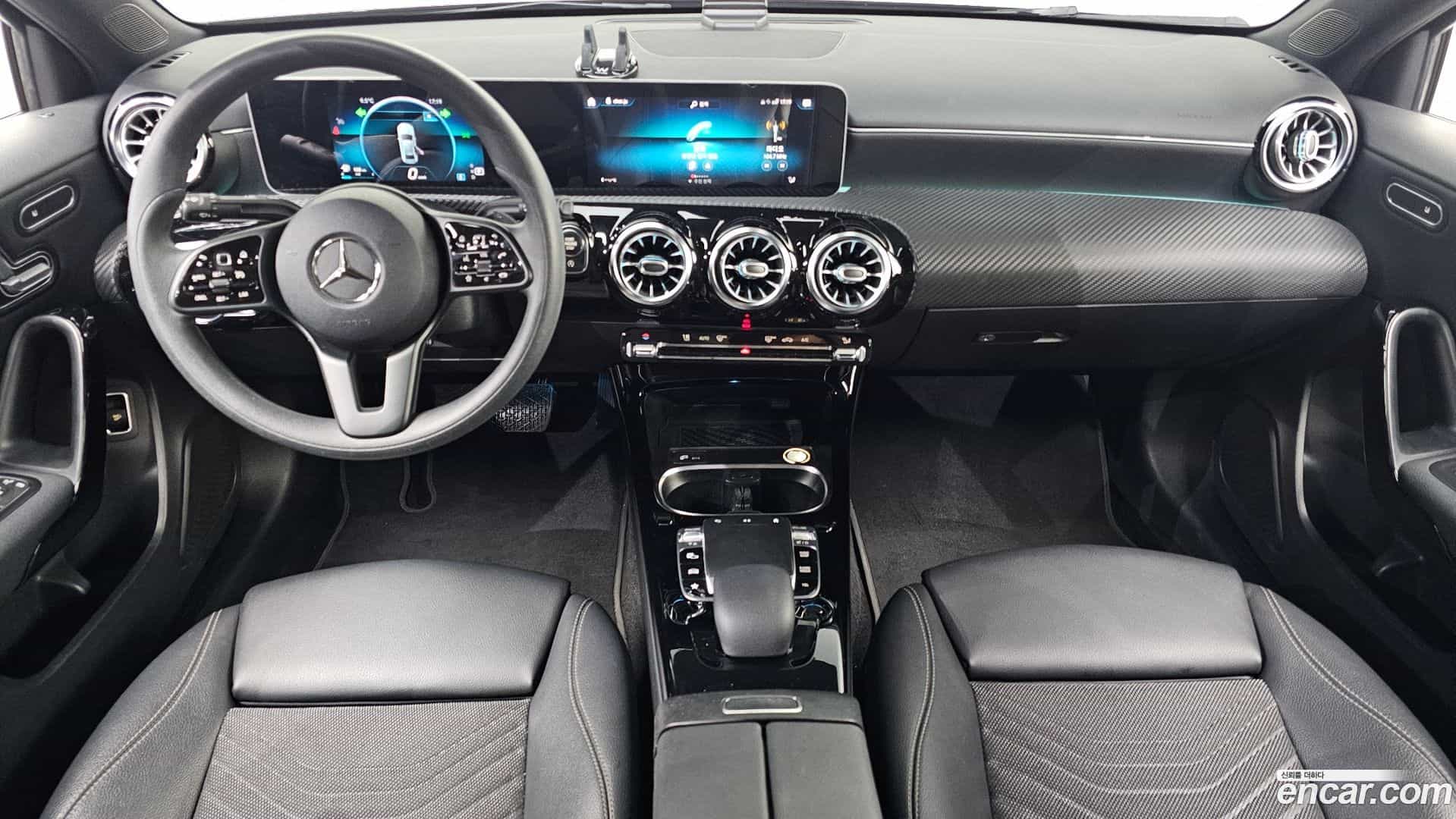 A-Class Mercedes-Benz 2020.8-INNER-007