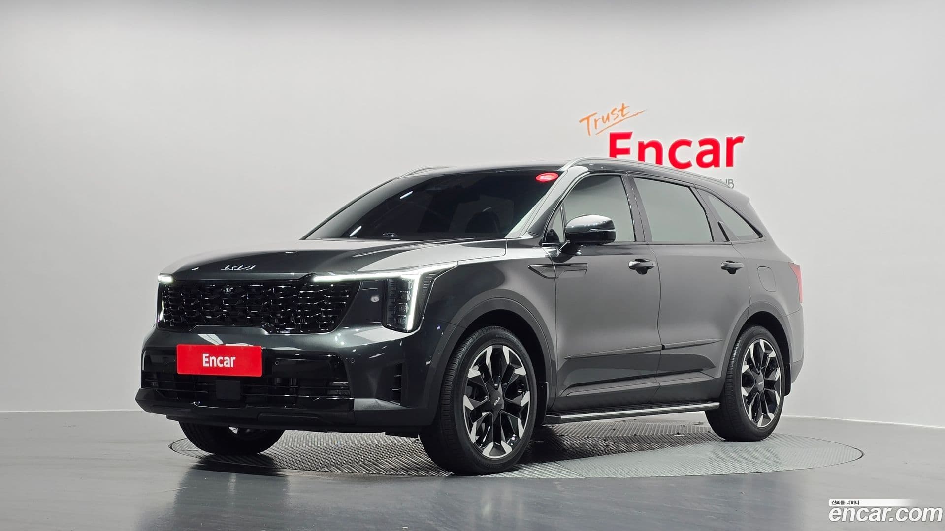 Main__Slider__Photo:Sorento Kia 2024.4-0