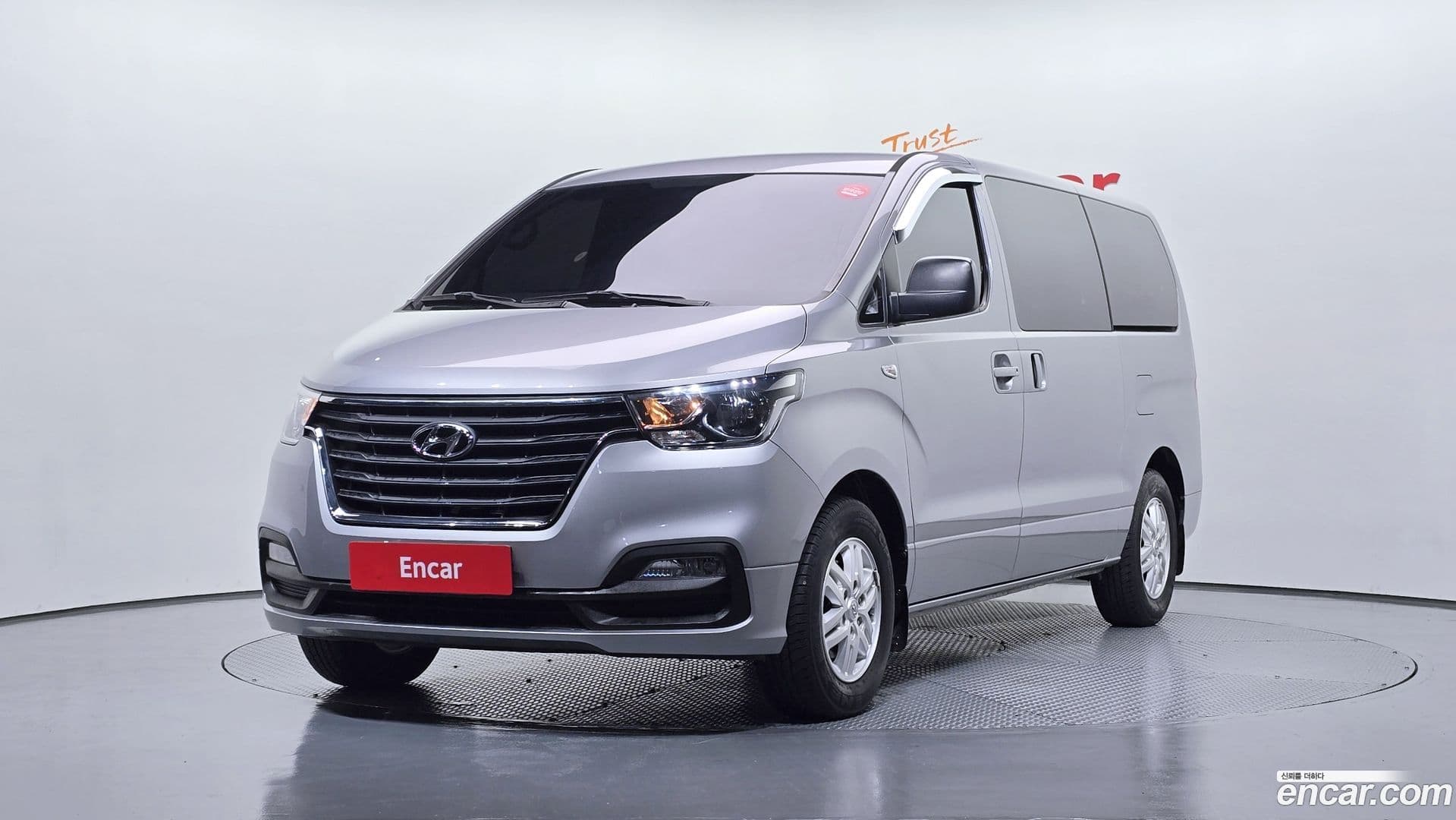 Main__Slider__Photo:Starex Hyundai 2020.4-0