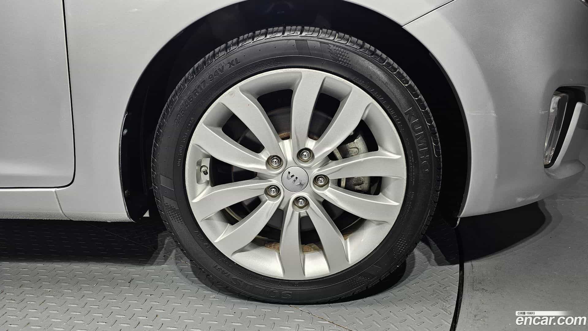 Carens Kia 2016.2-OUTER-005