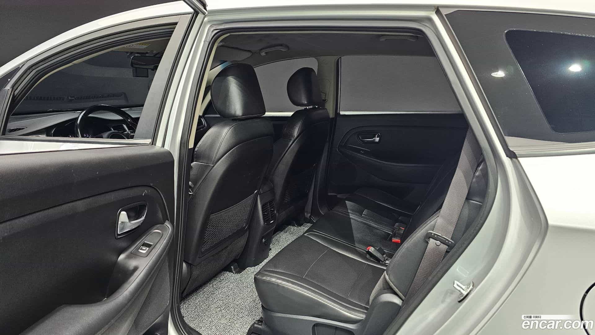 Carens Kia 2016.2-OPTION-016
