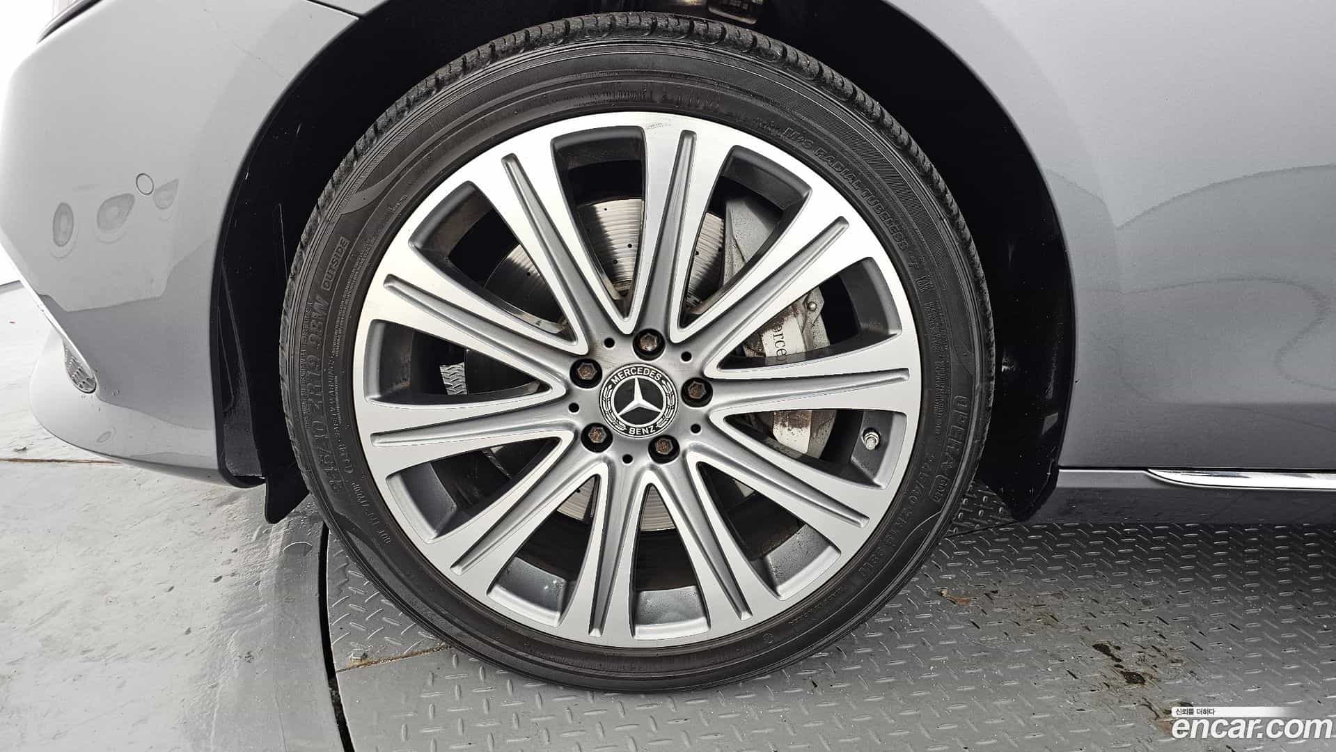 E-Class Mercedes-Benz 2020.7-OUTER-005