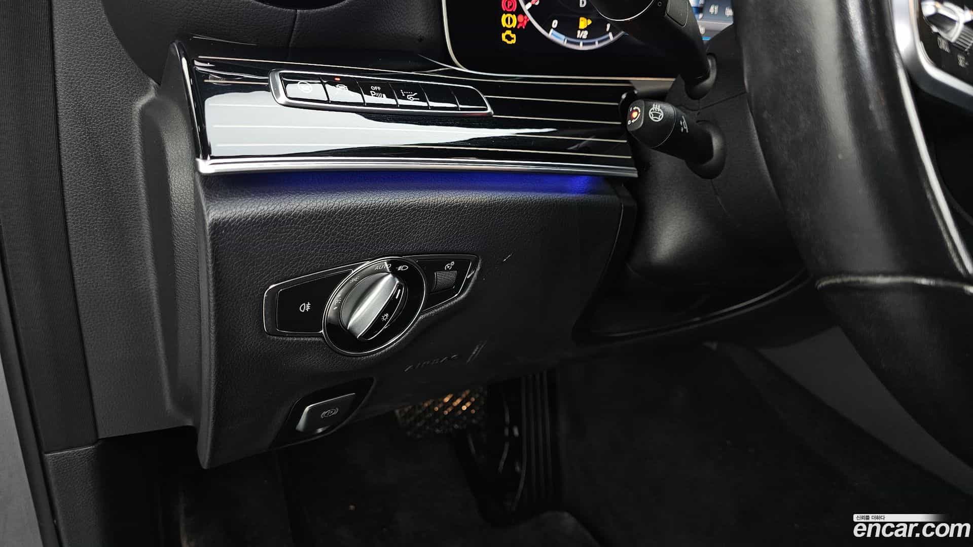 E-Class Mercedes-Benz 2020.7-OPTION-020