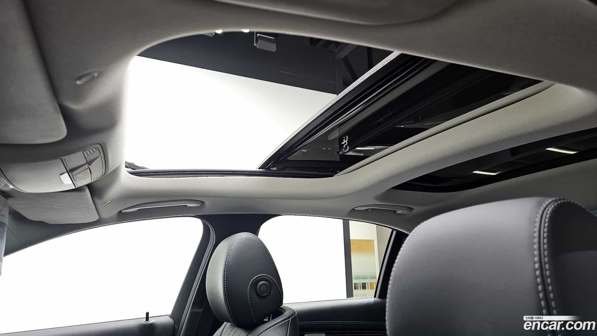 E-Class Mercedes-Benz 2020.7-OPTION-023