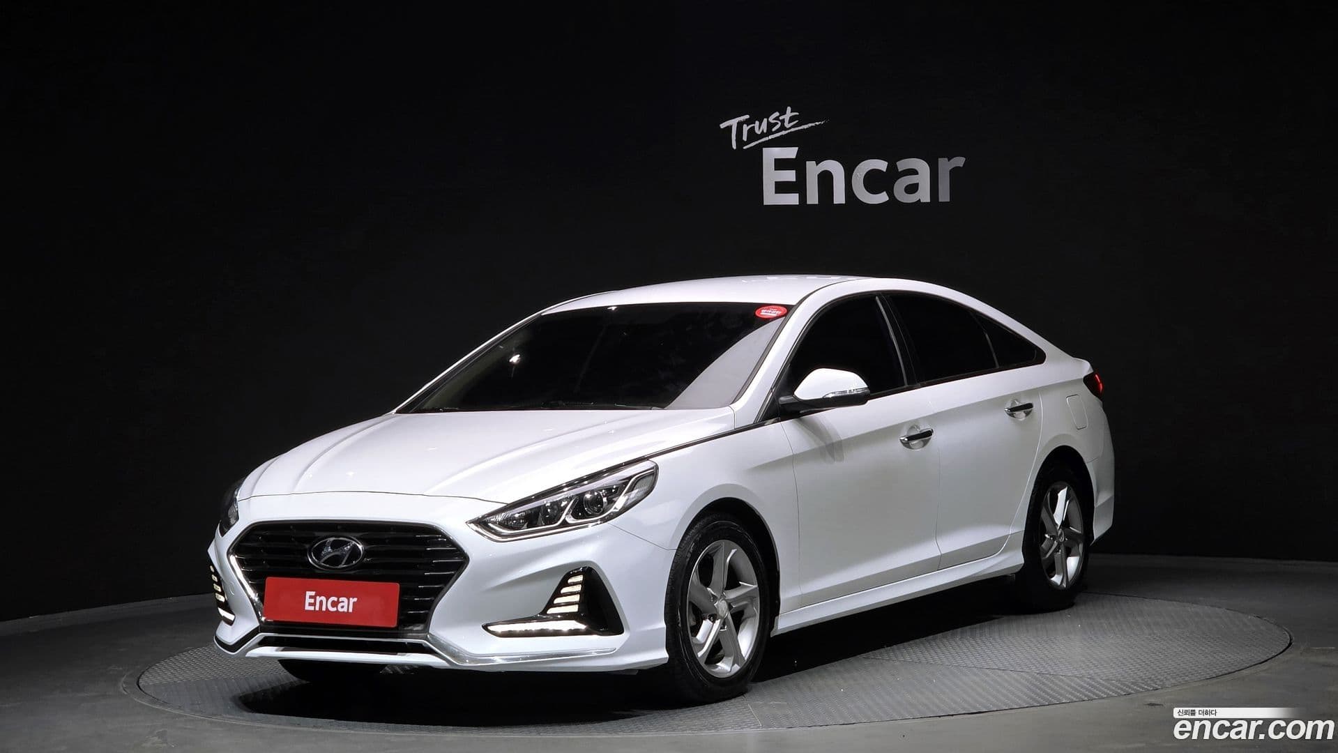Main__Slider__Photo:Sonata Hyundai 2017.10-0