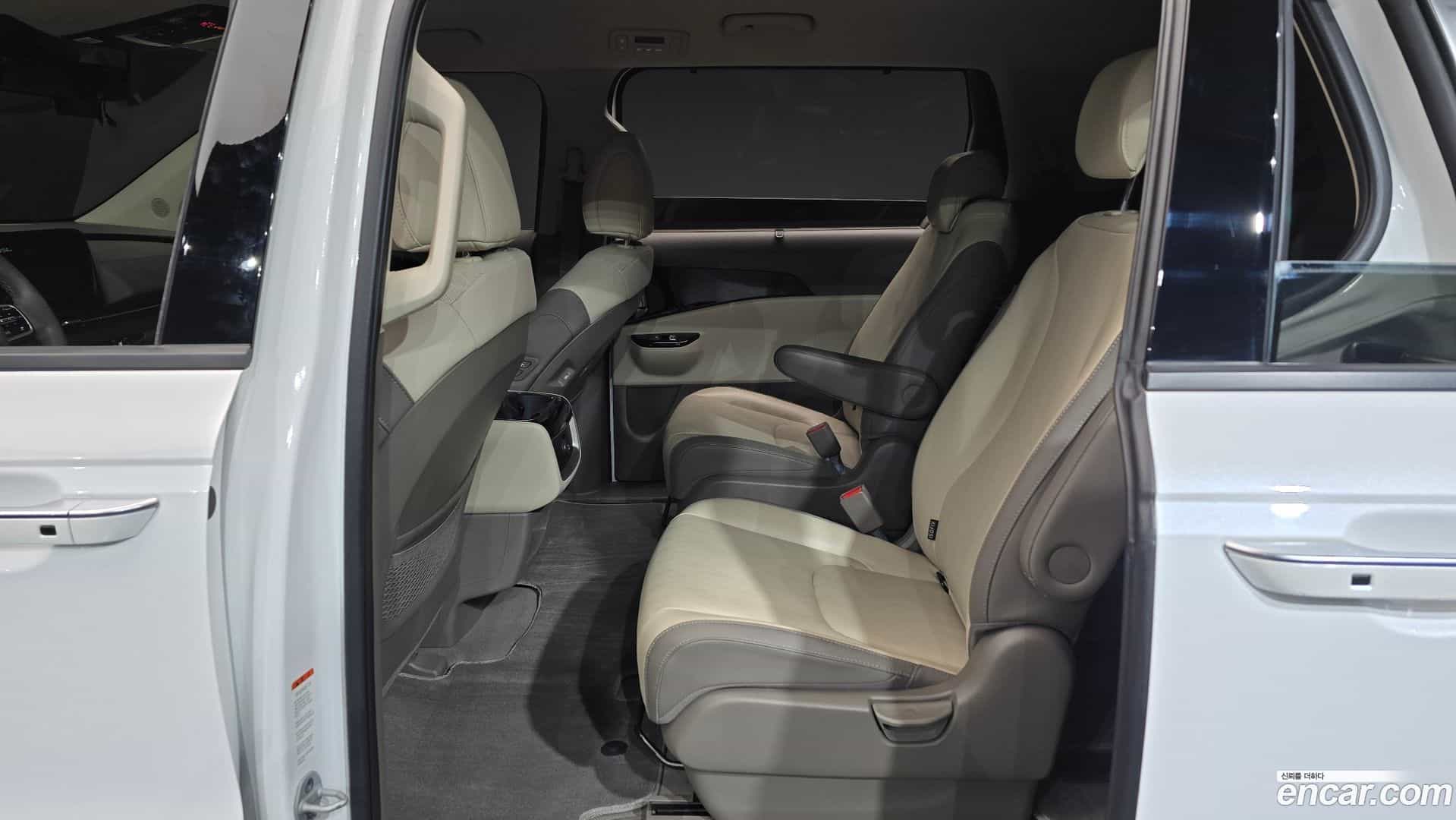 Canival Kia 2022.9-OPTION-016