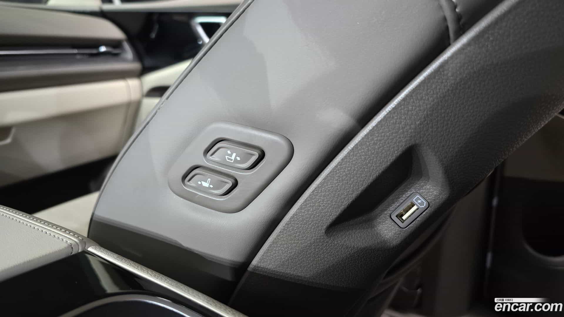 Canival Kia 2022.9-OPTION-022
