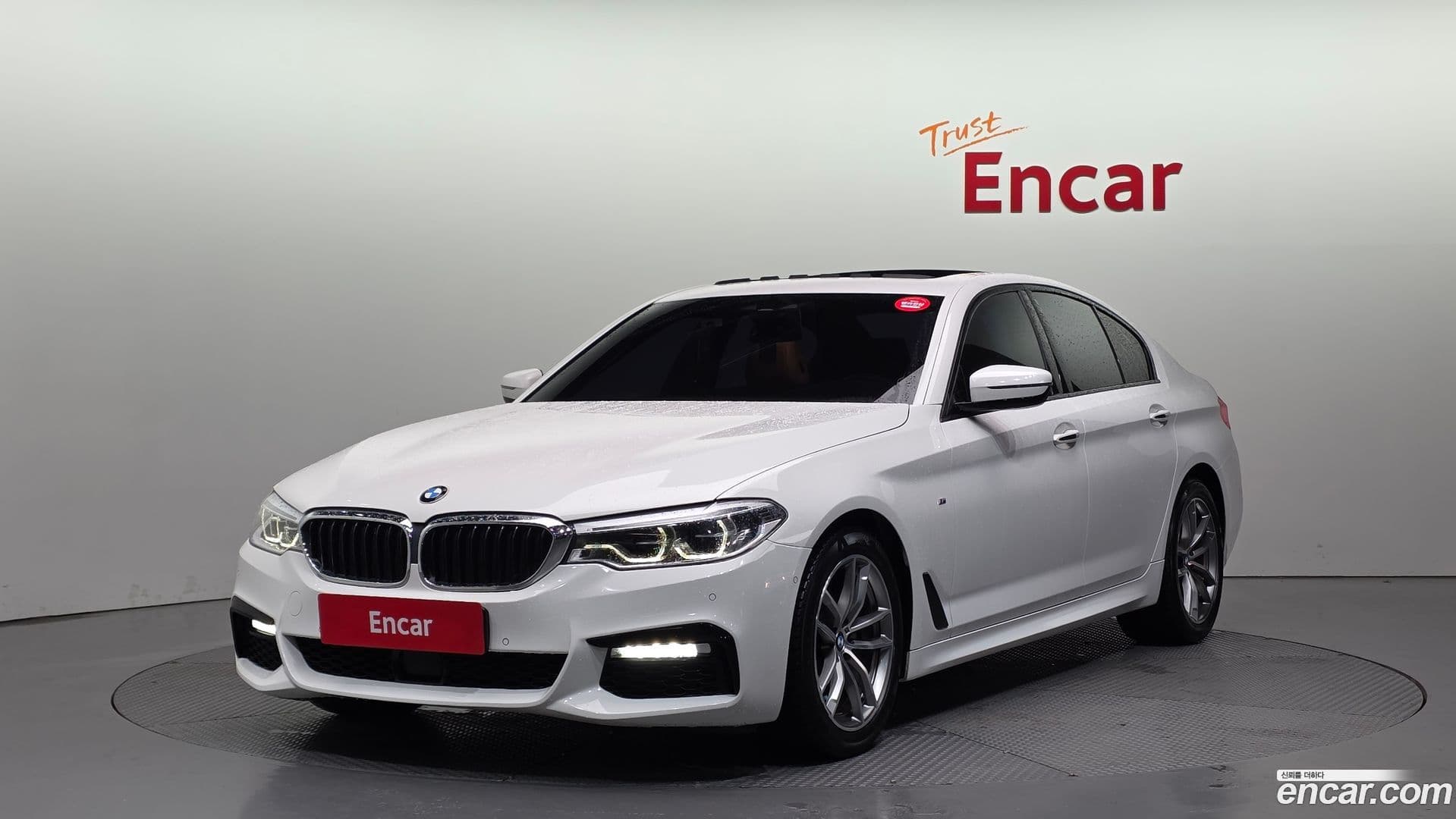 Main__Slider__Photo:5-Series BMW 2017.1-0