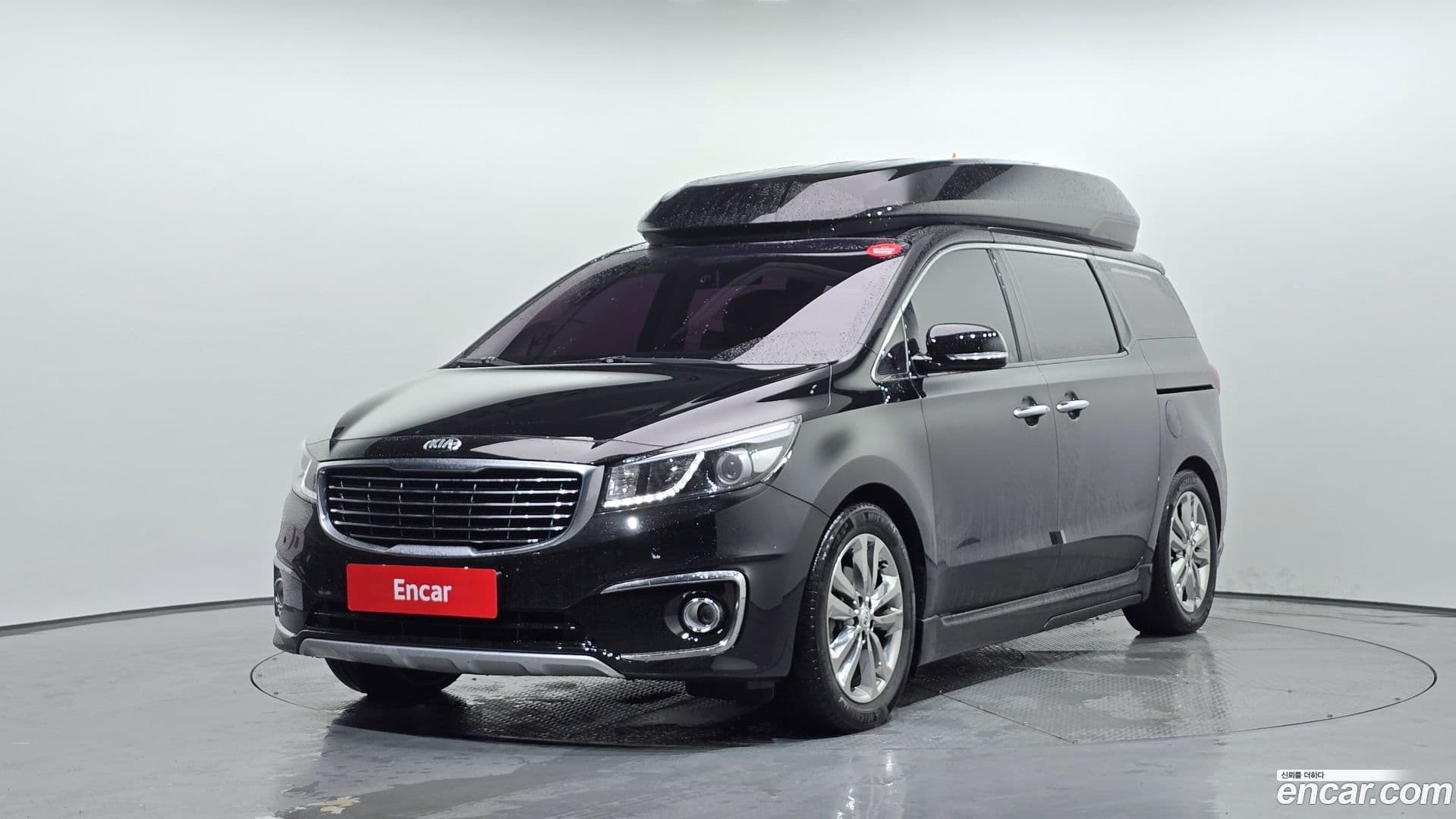 Main__Slider__Photo:Canival Kia 2015.8-0