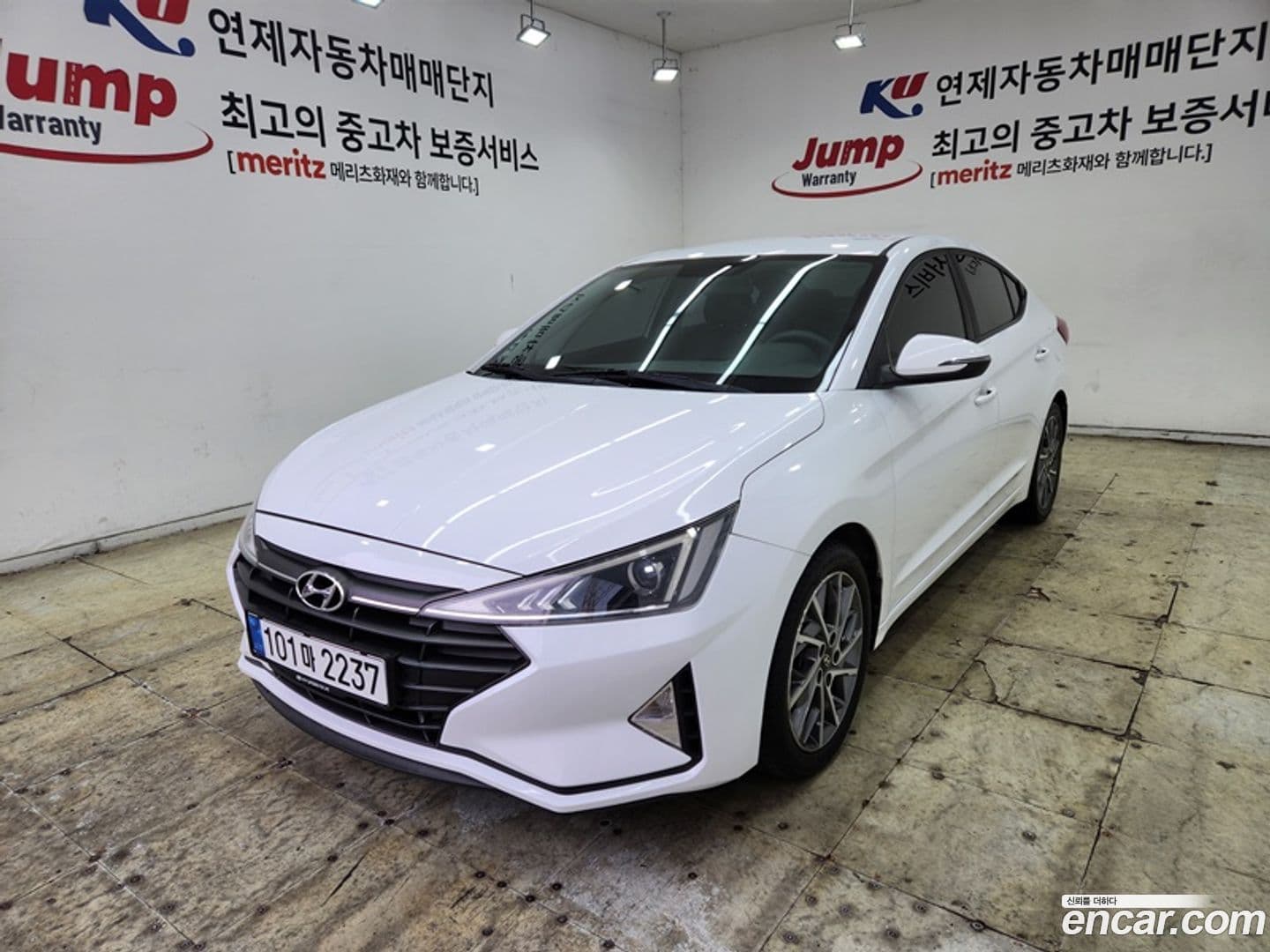 Main__Slider__Photo:AVANTE Hyundai 2019.0-0