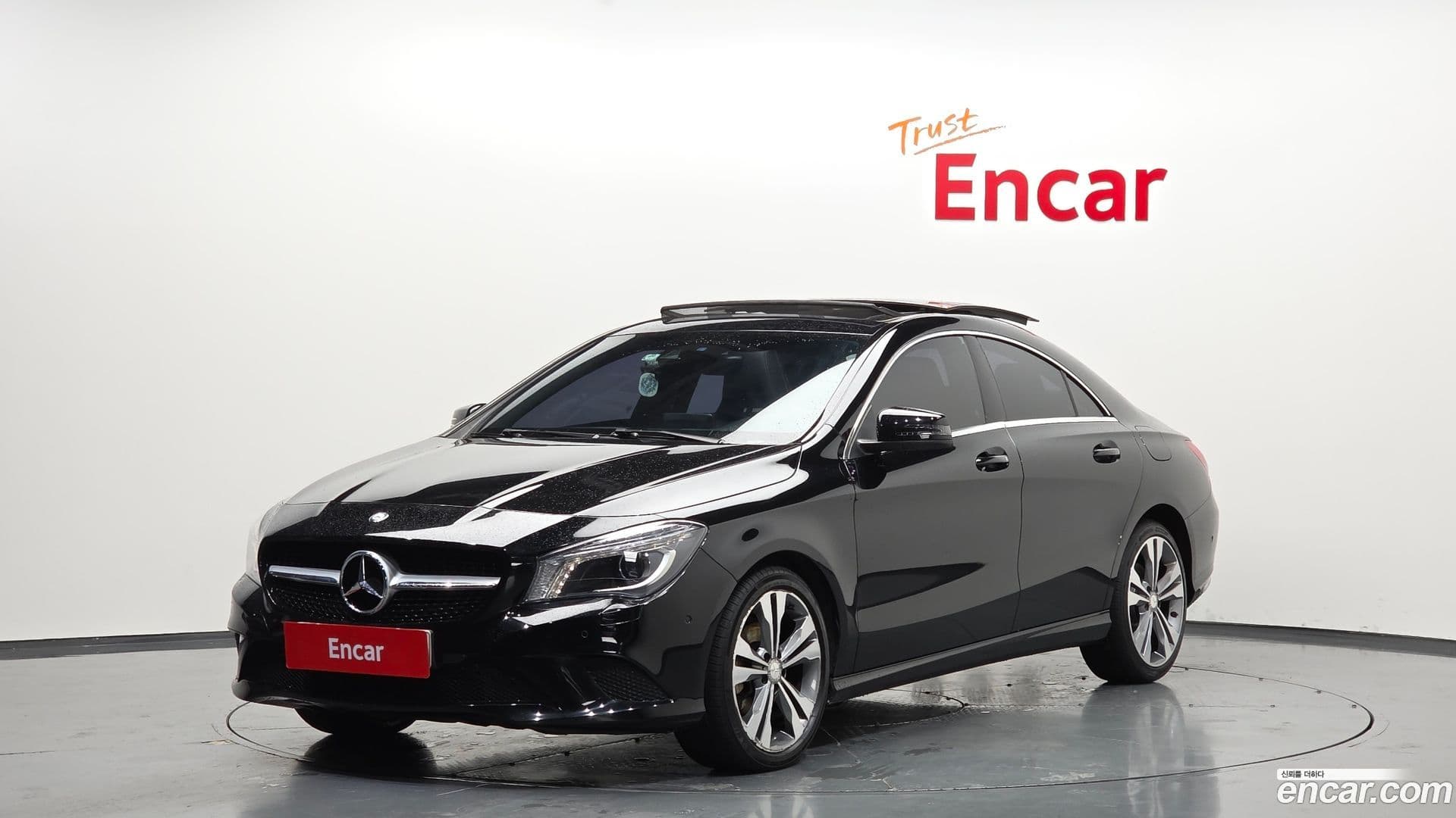 Main__Slider__Photo:CLA-Class Mercedes-Benz 2016.3-0