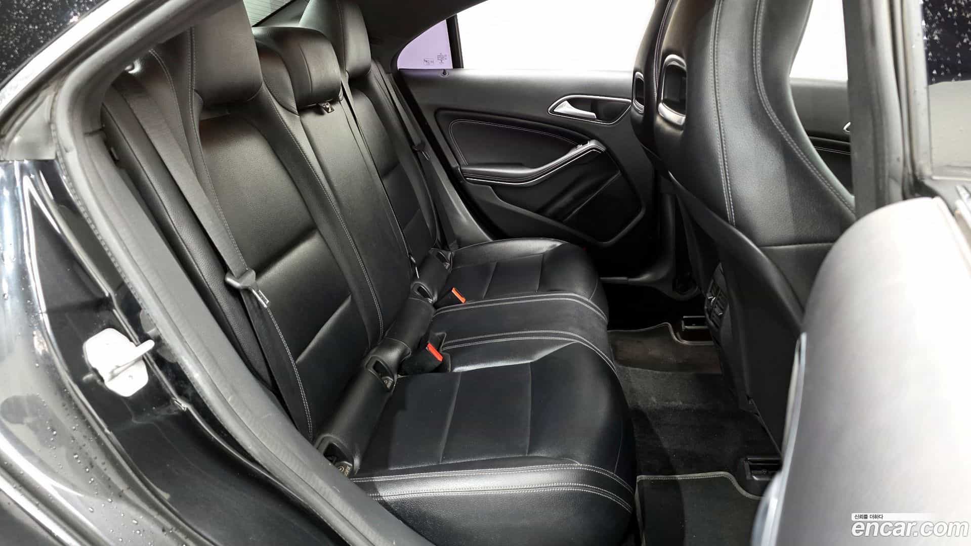 CLA-Class Mercedes-Benz 2016.3-OPTION-016