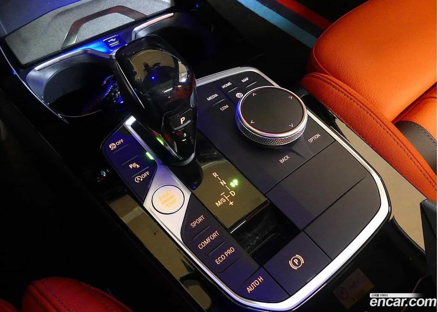 2-Series BMW 2020.10-INNER-009