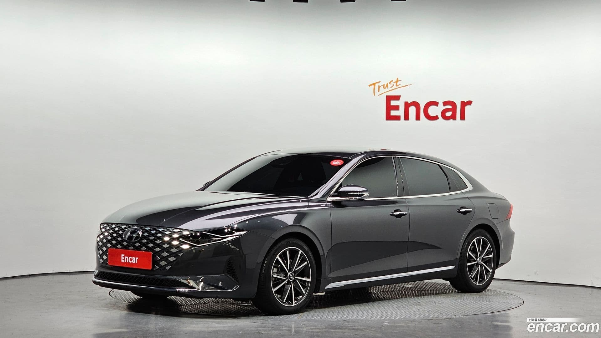Main__Slider__Photo:Grandeur Hyundai 2020.10-0