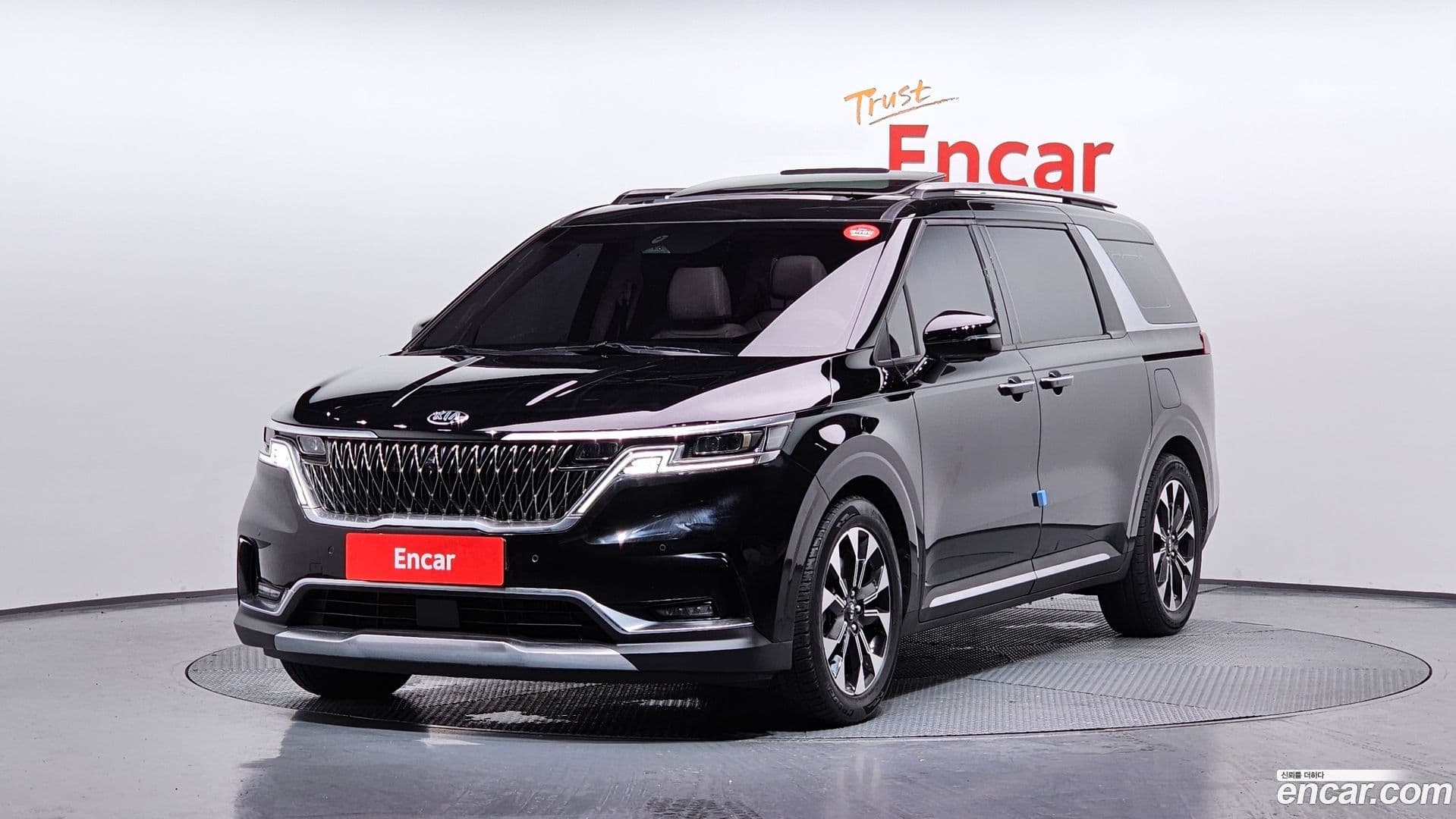 Main__Slider__Photo:Canival Kia 2020.9-0