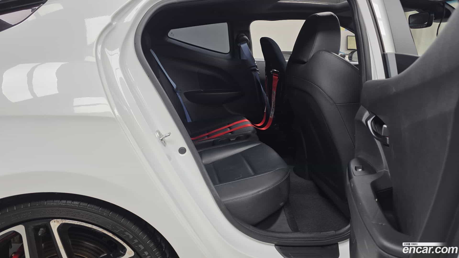 Veloster Hyundai 2021.11-OPTION-016