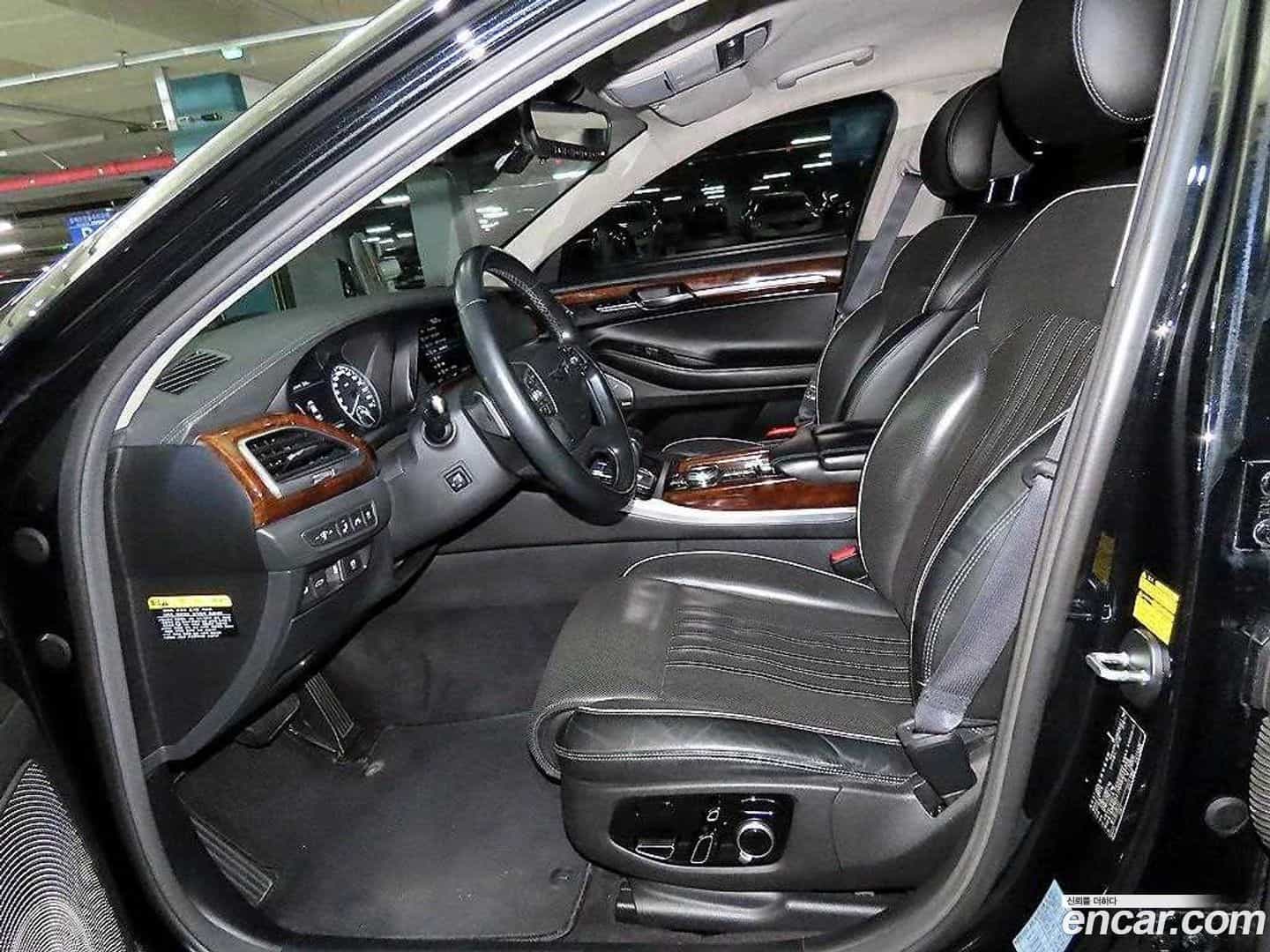EQ900 Genesis 2016.5-INNER-006