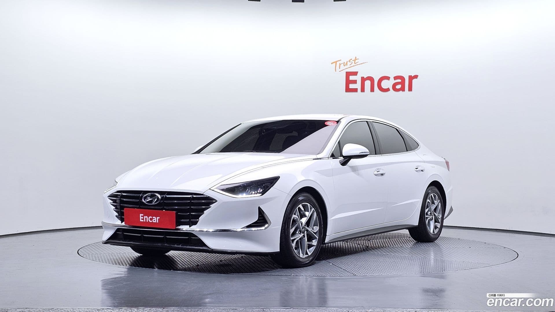 Main__Slider__Photo:Sonata Hyundai 2019.4-0