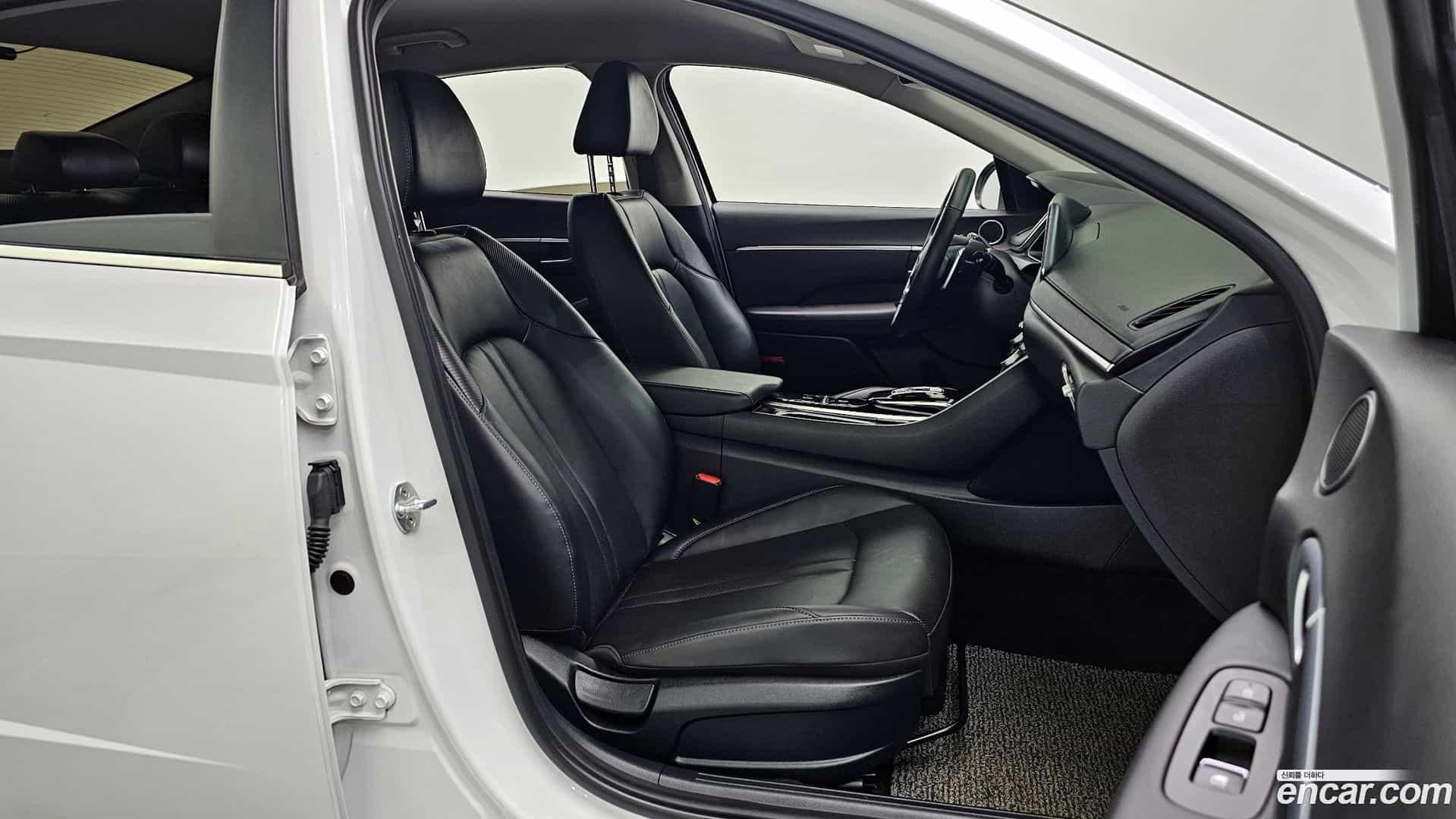 Sonata Hyundai 2019.4-INNER-010