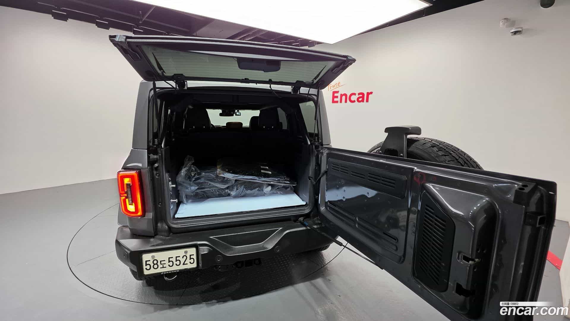 Bronco Ford 2023.11-OPTION-024