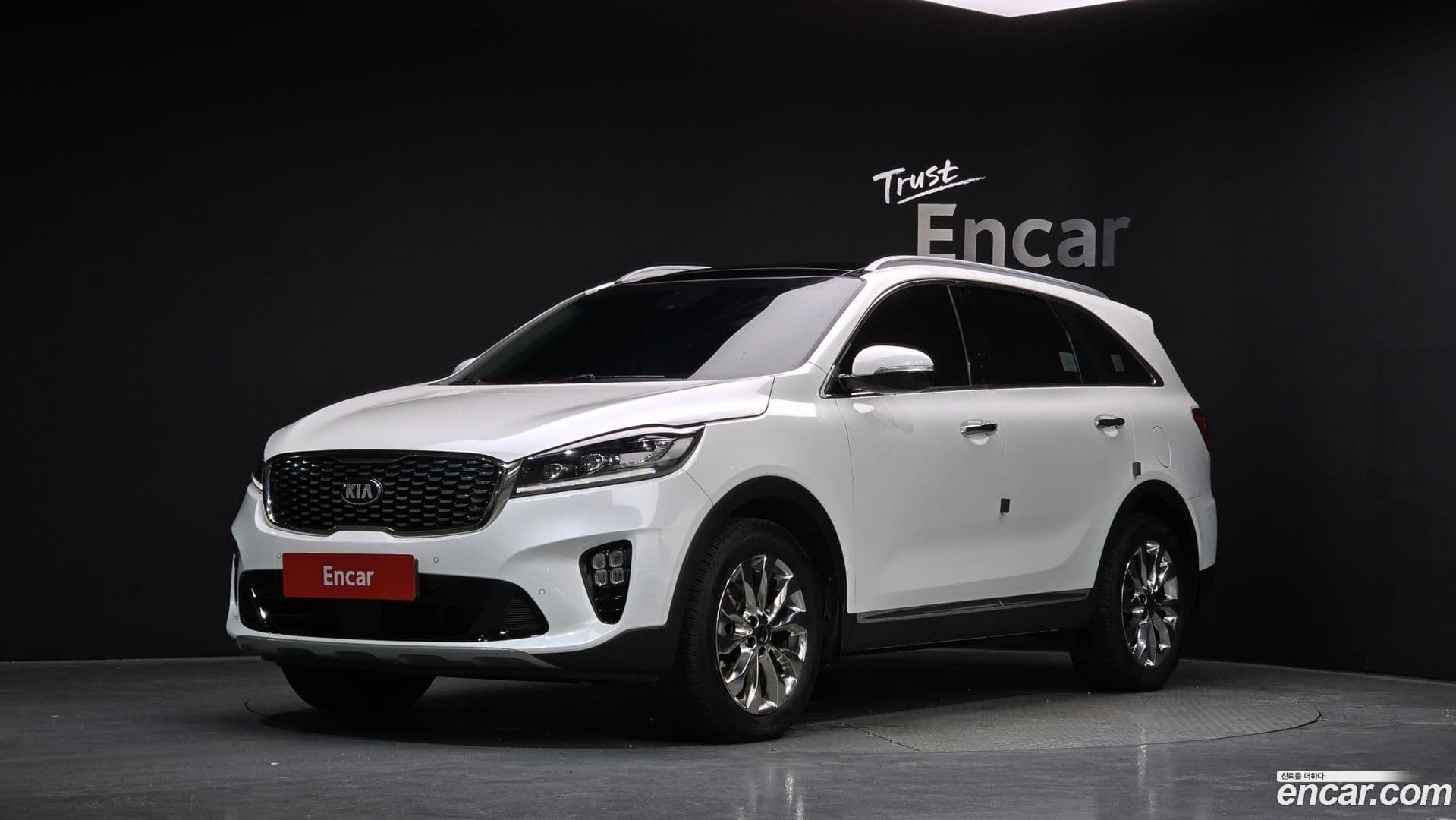 Main__Slider__Photo:Sorento Kia 2017.8-0