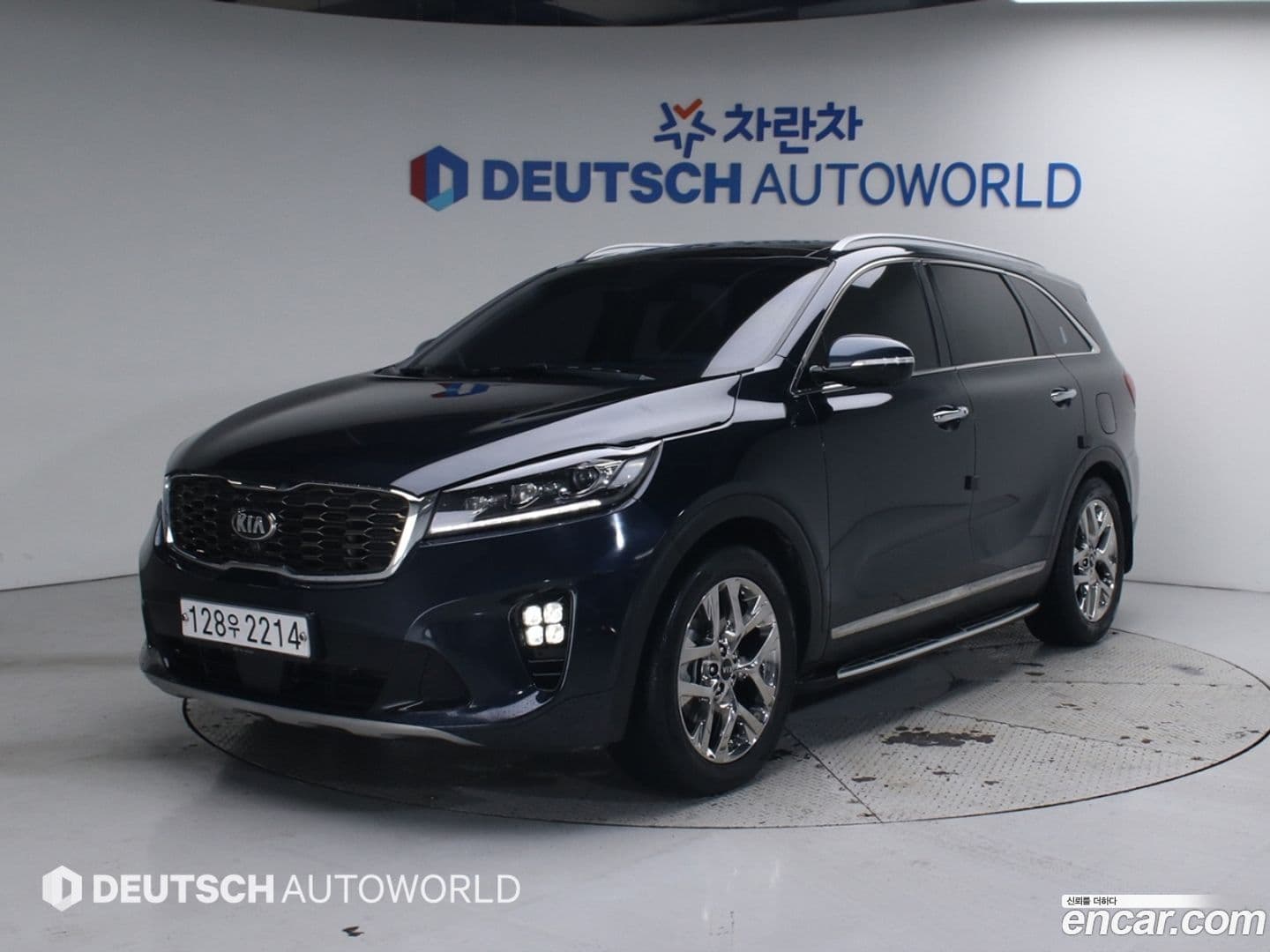 Main__Slider__Photo:Sorento Kia 2019.8-0