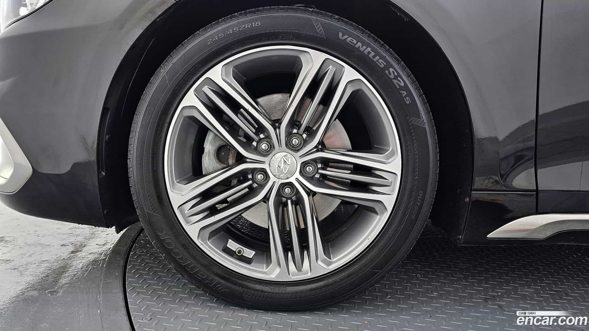 Grandeur Hyundai 2017.11-OUTER-005