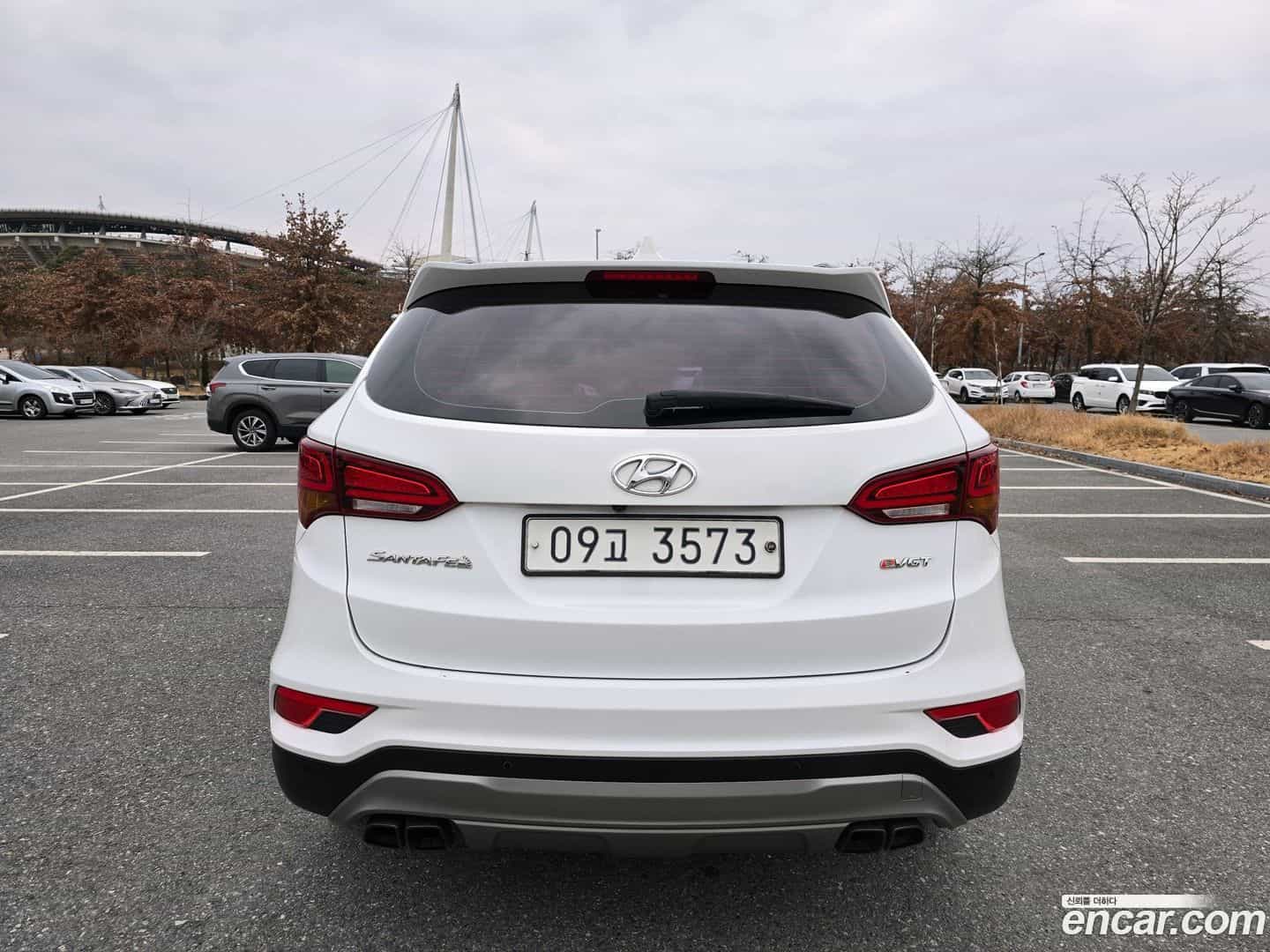 Santafe Hyundai 2017.1-OUTER-004