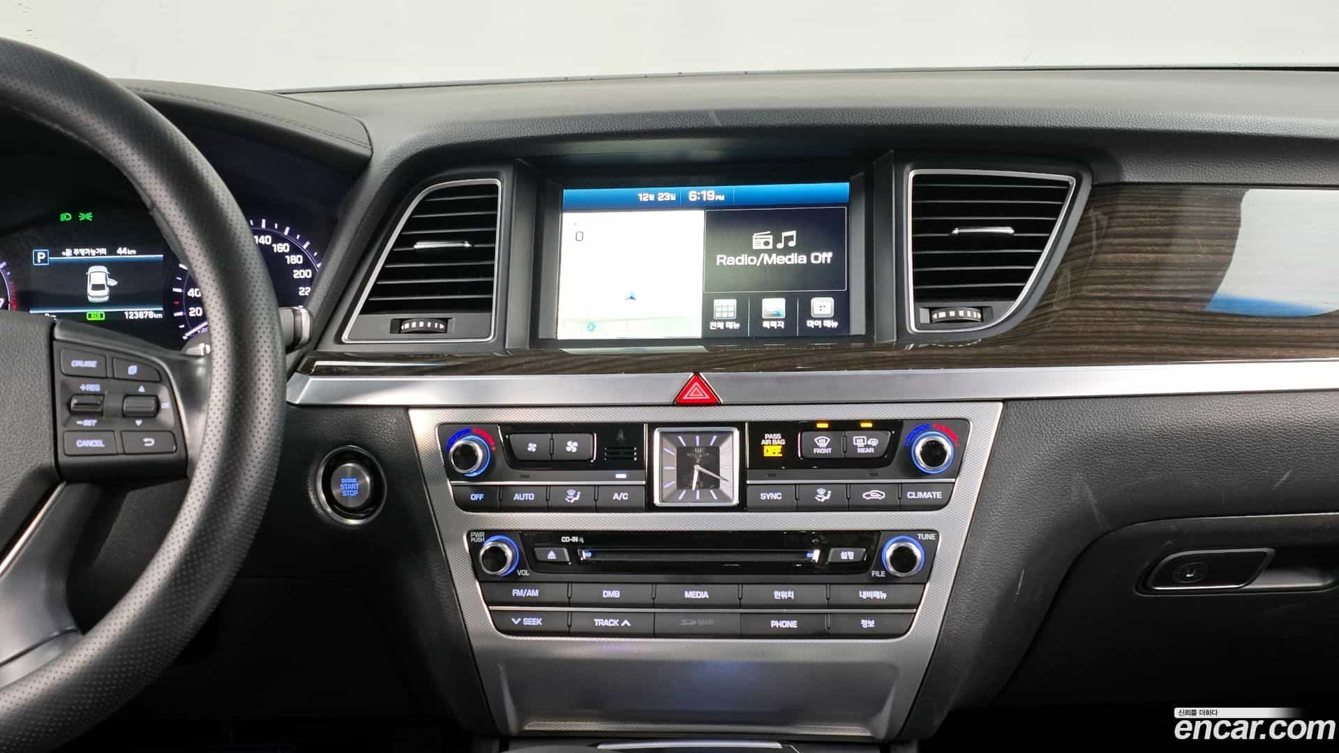 G80 Genesis 2016.10-OPTION-018